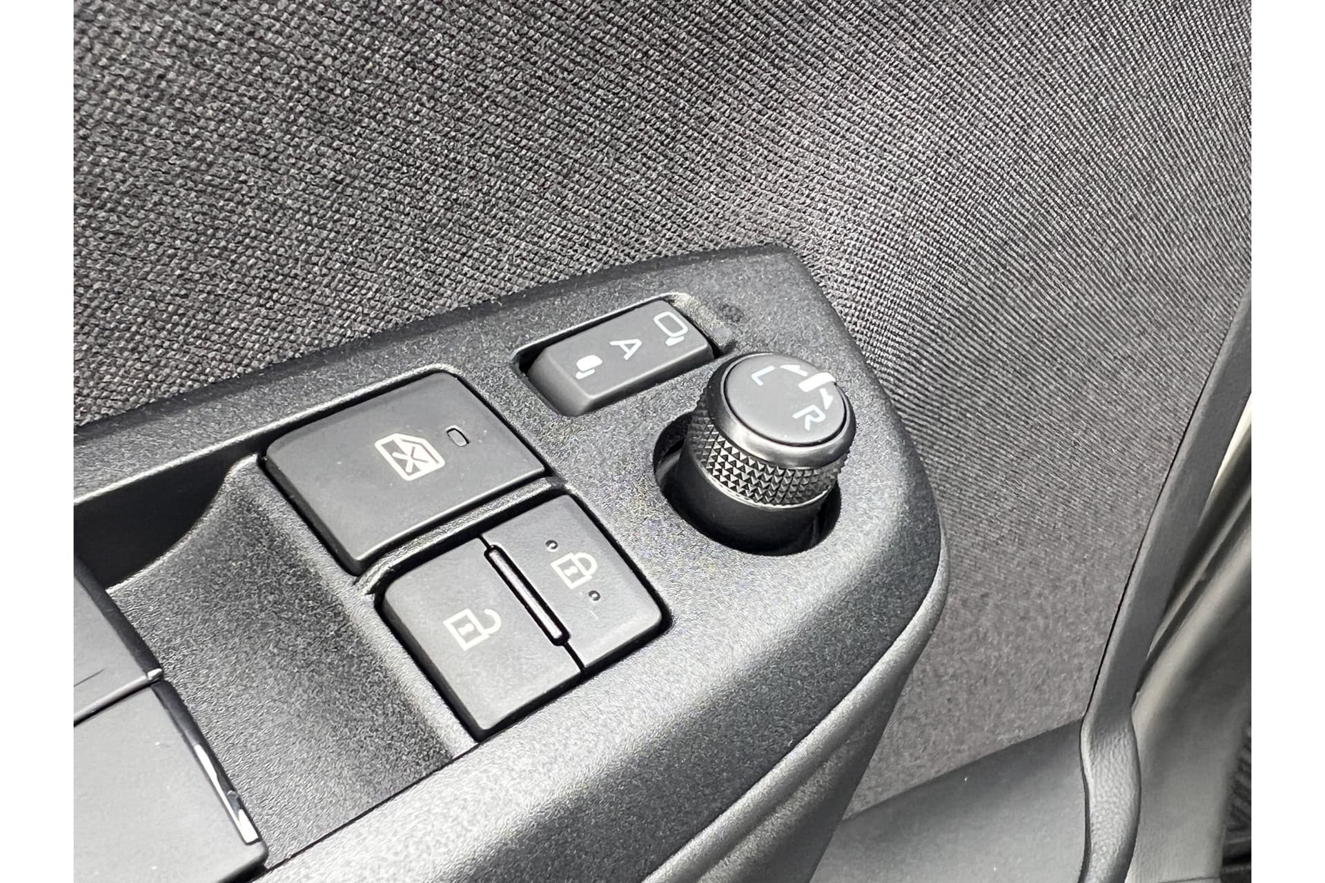 Toyota Yaris 1.5 Hybrid 115 Dynamic thumbnail 16