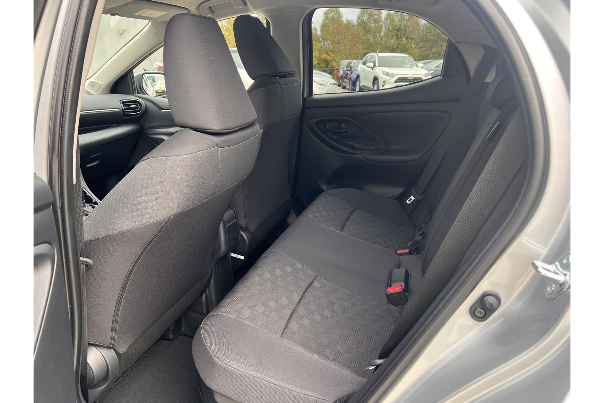 Toyota Yaris 1.5 Hybrid 115 Dynamic thumbnail 7