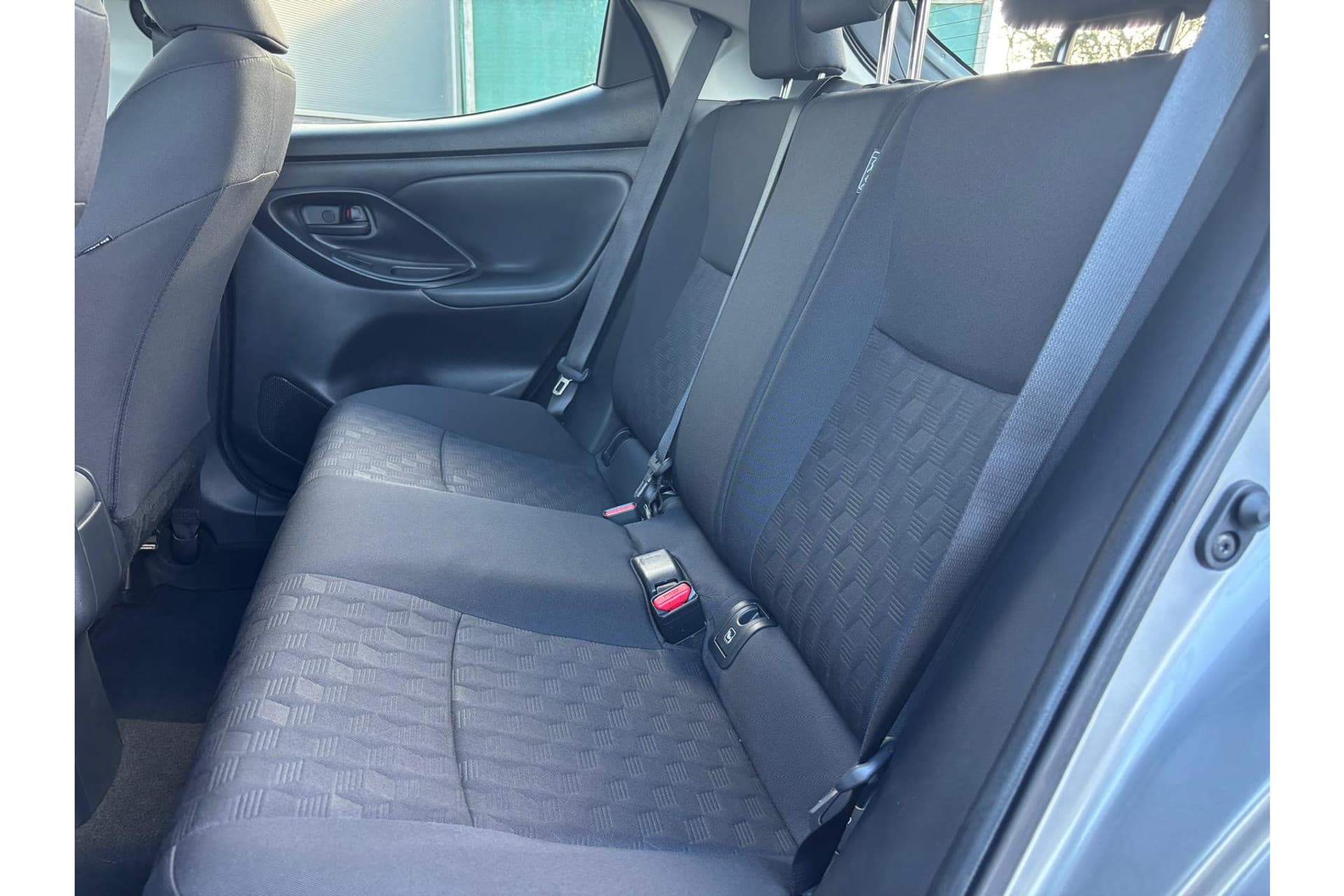 Toyota Yaris 1.5 Hybrid 115 Active thumbnail 10