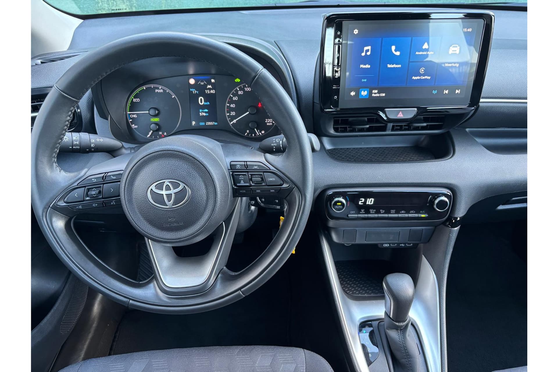 Toyota Yaris 1.5 Hybrid 115 Active thumbnail 4