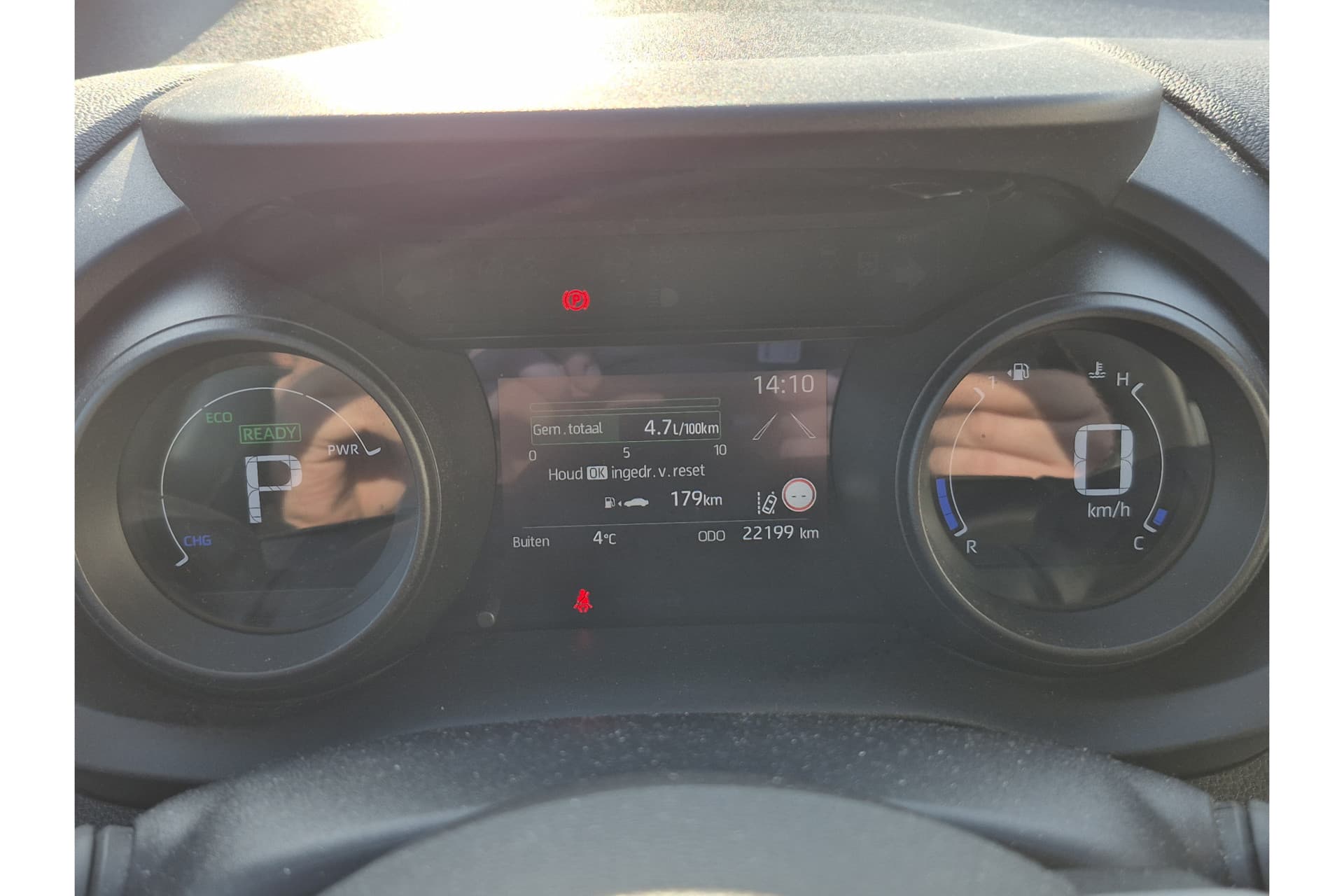 Toyota Yaris 1.5 Hybrid Dynamic thumbnail 9