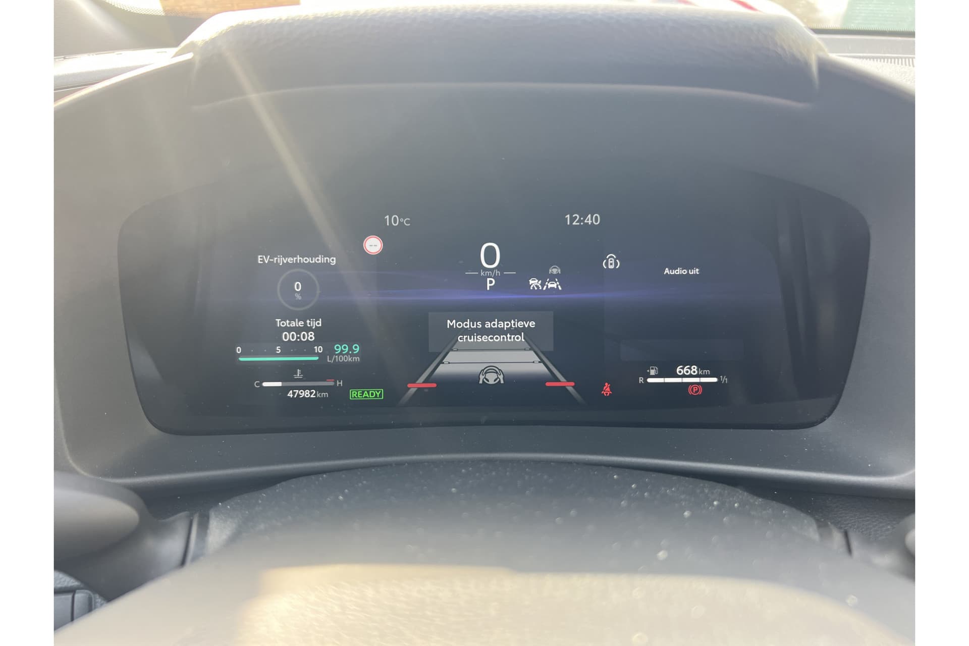 Toyota C-HR 1.8 Hybrid 140 Dynamic thumbnail 6