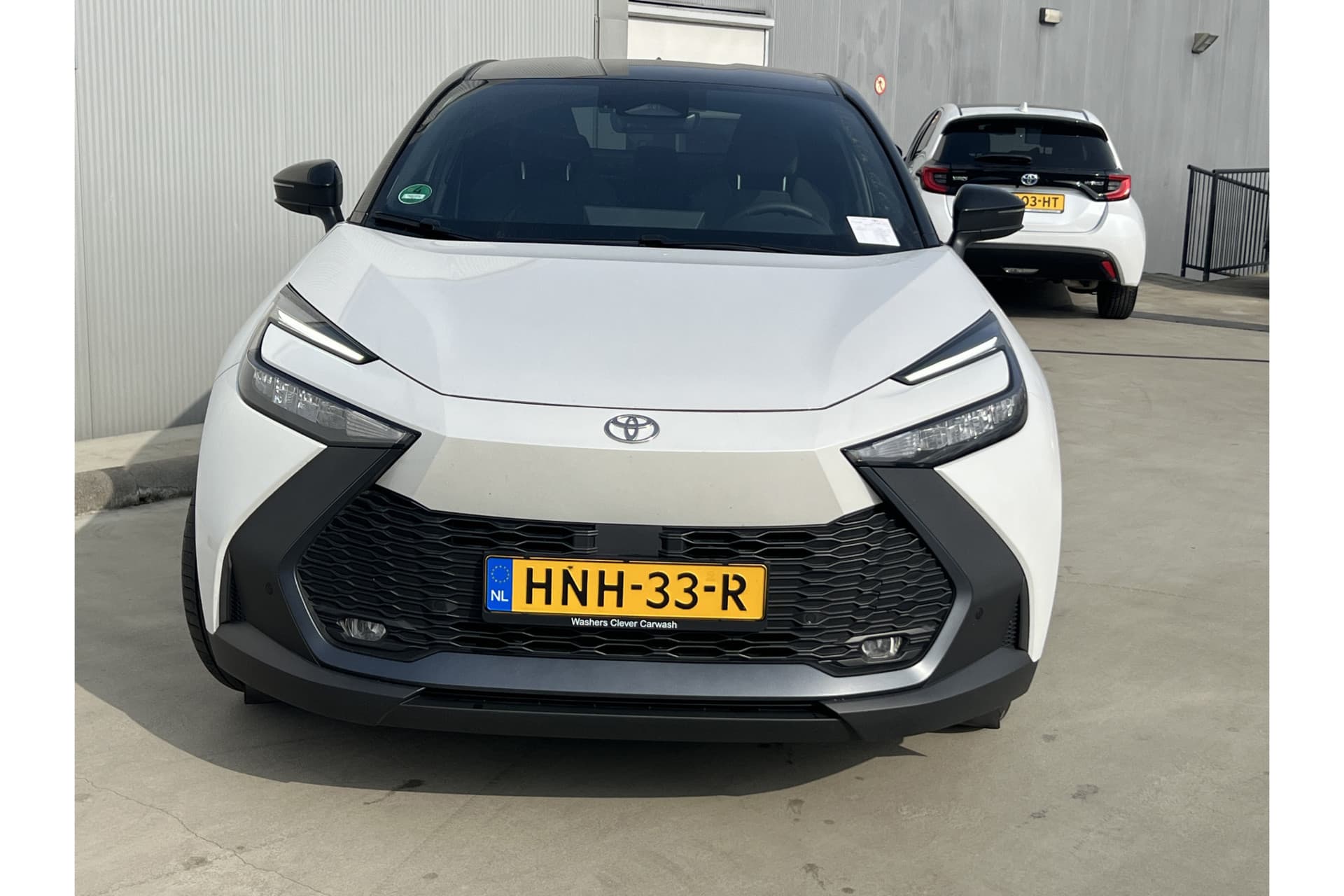 Toyota C-HR 1.8 Hybrid 140 Dynamic thumbnail 7
