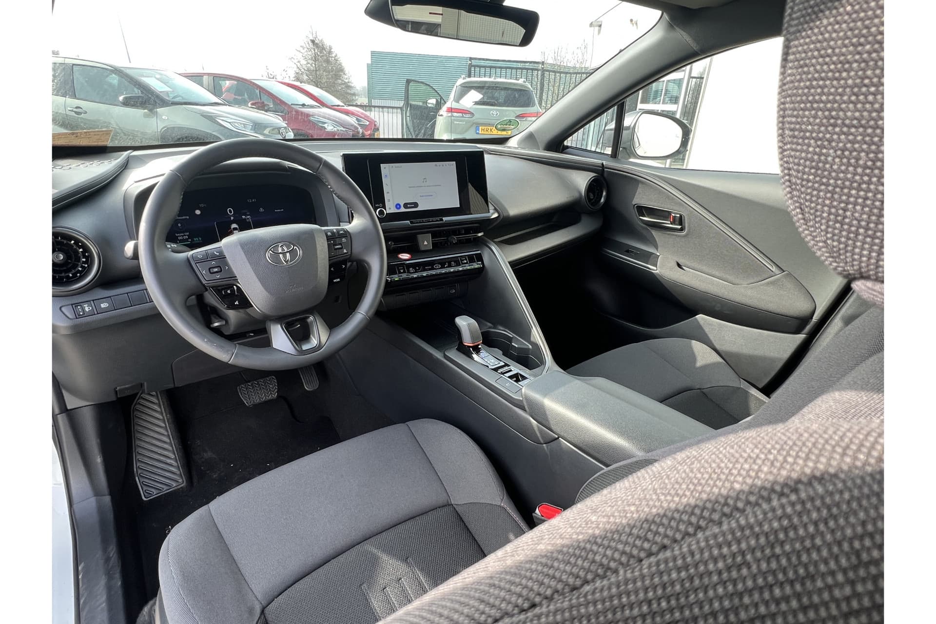 Toyota C-HR 1.8 Hybrid 140 Dynamic thumbnail 8