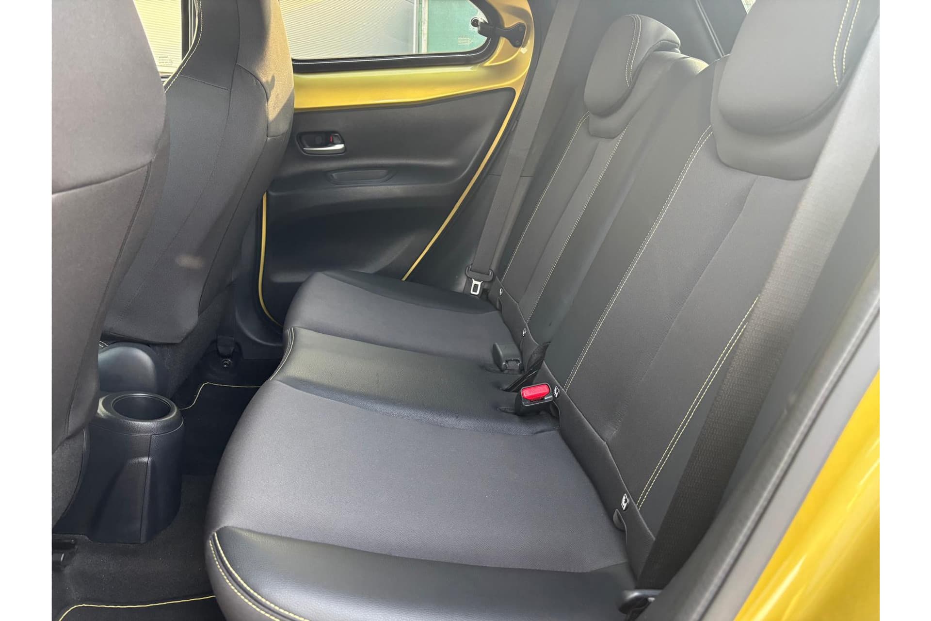 Toyota Aygo X 1.0 Vvt-I Mt Premium Zeer Compleet ! thumbnail 12