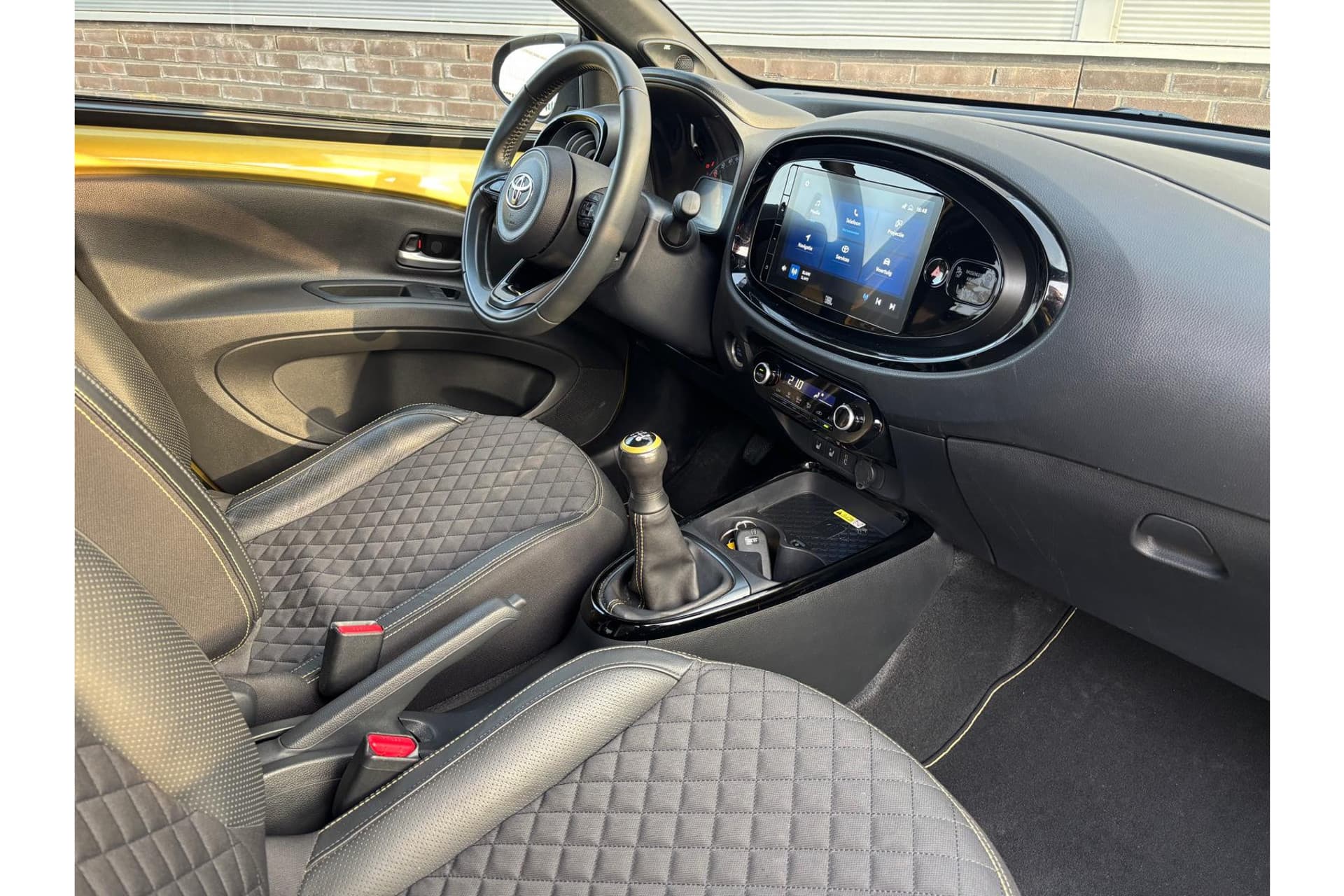 Toyota Aygo X 1.0 Vvt-I Mt Premium Zeer Compleet ! thumbnail 16