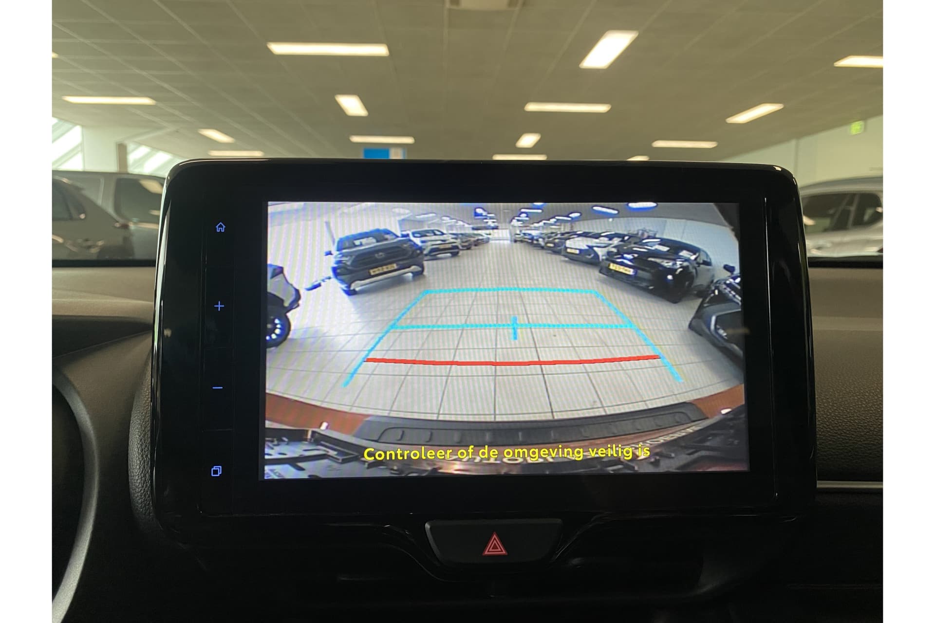 Toyota Yaris 1.5 Hybrid Executive thumbnail 27