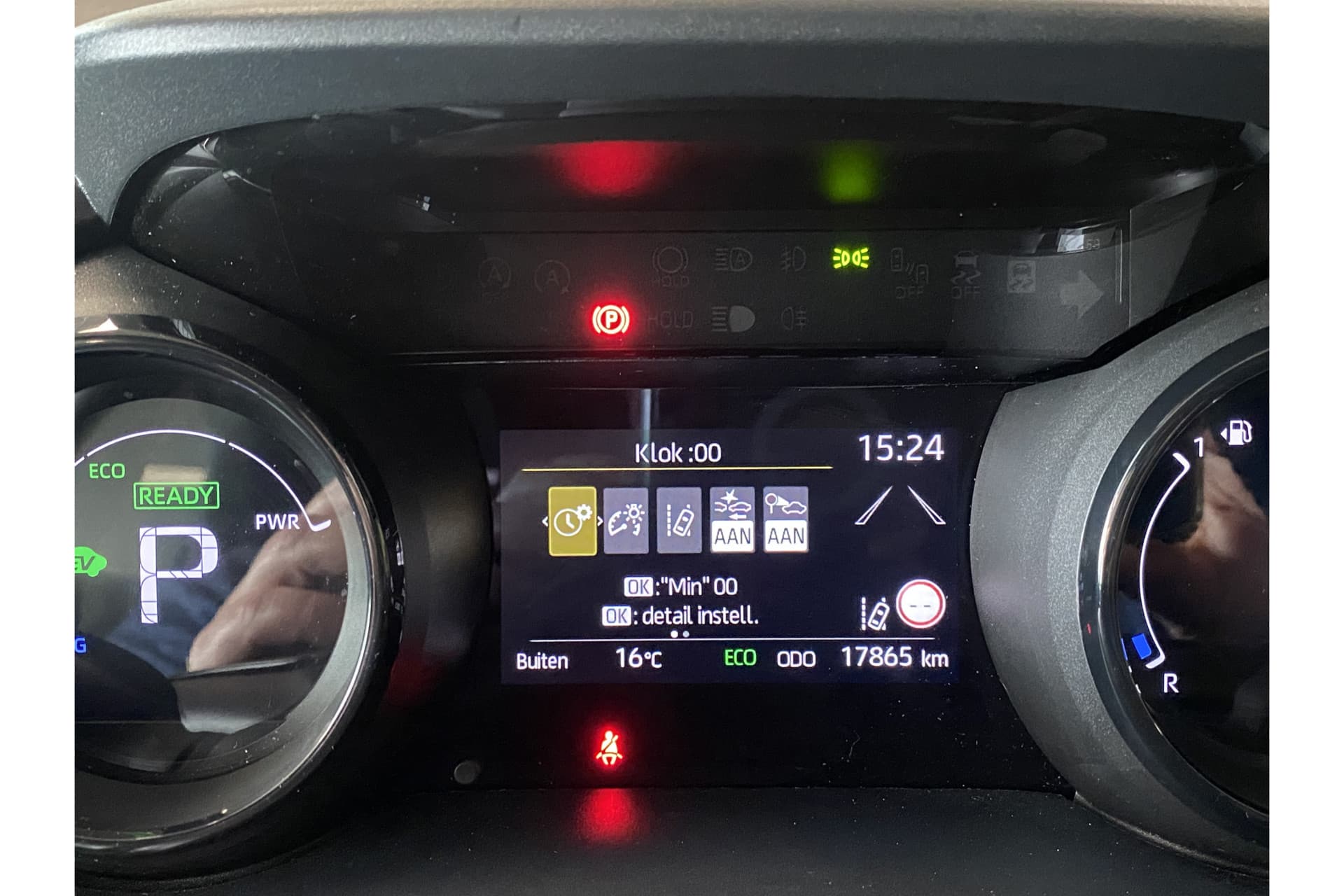 Toyota Yaris 1.5 Hybrid Executive thumbnail 38