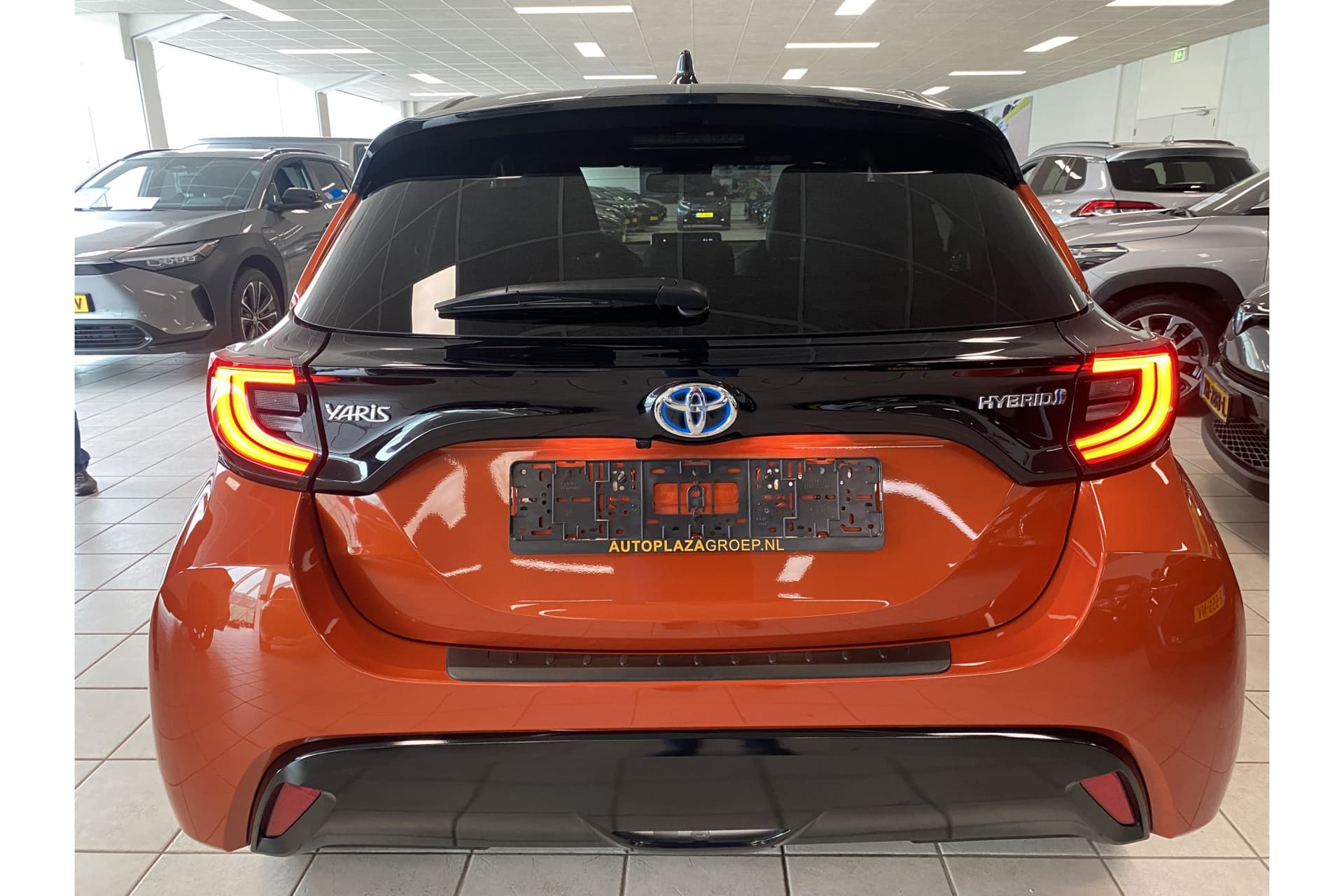 Toyota Yaris 1.5 Hybrid Executive thumbnail 8