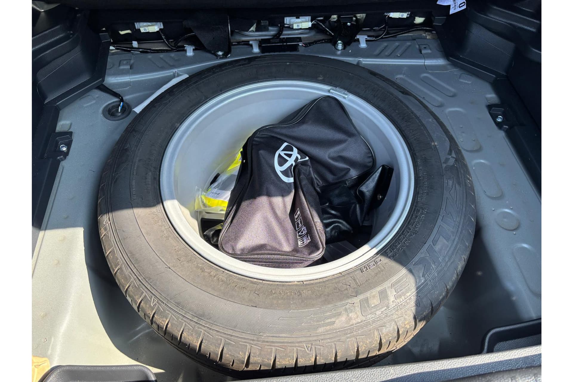 Toyota Yaris Cross 1.5 Hybrid Active Limited Parkeersensoren Navigatie thumbnail 10