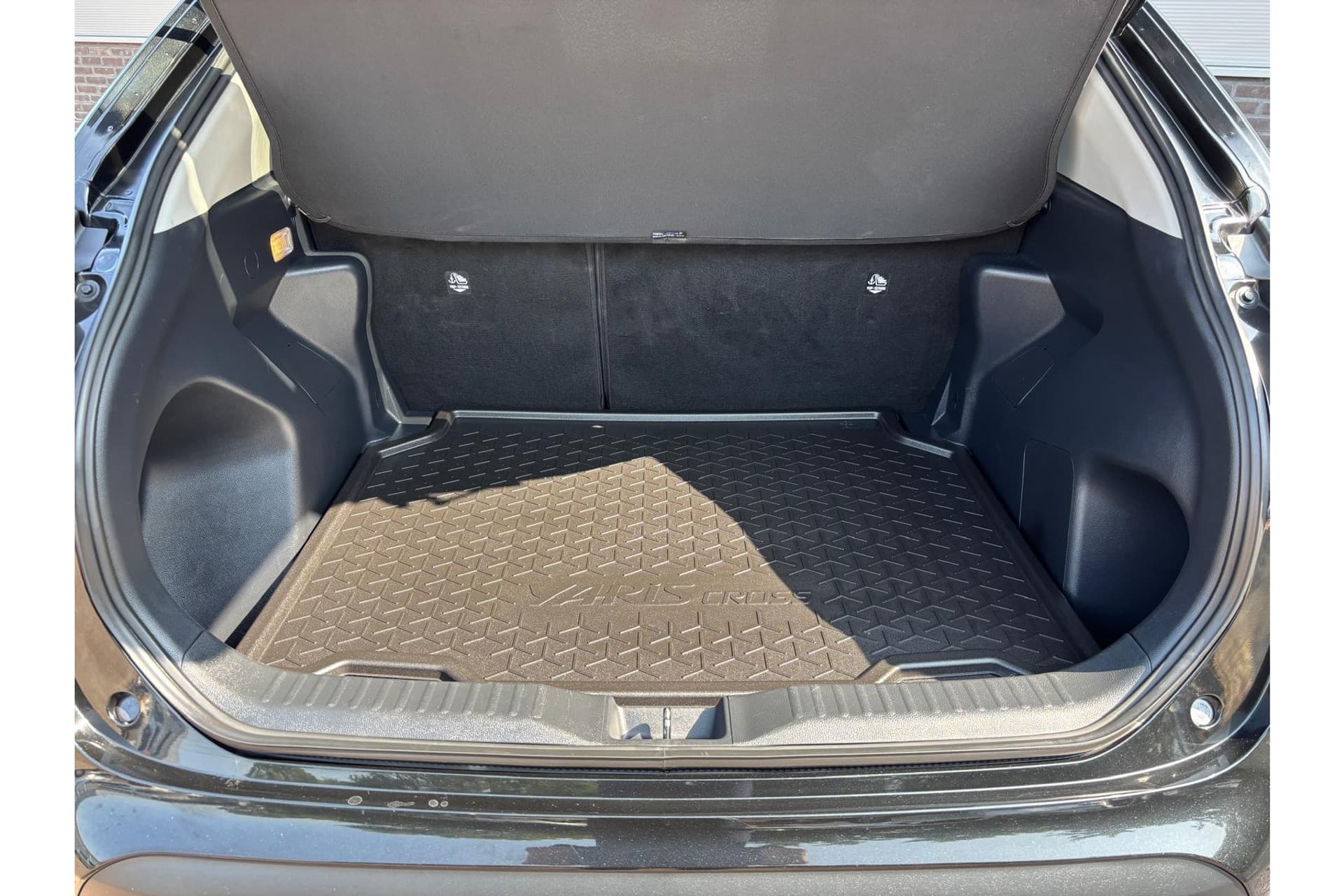 Toyota Yaris Cross 1.5 Hybrid Active Limited Parkeersensoren Navigatie thumbnail 7