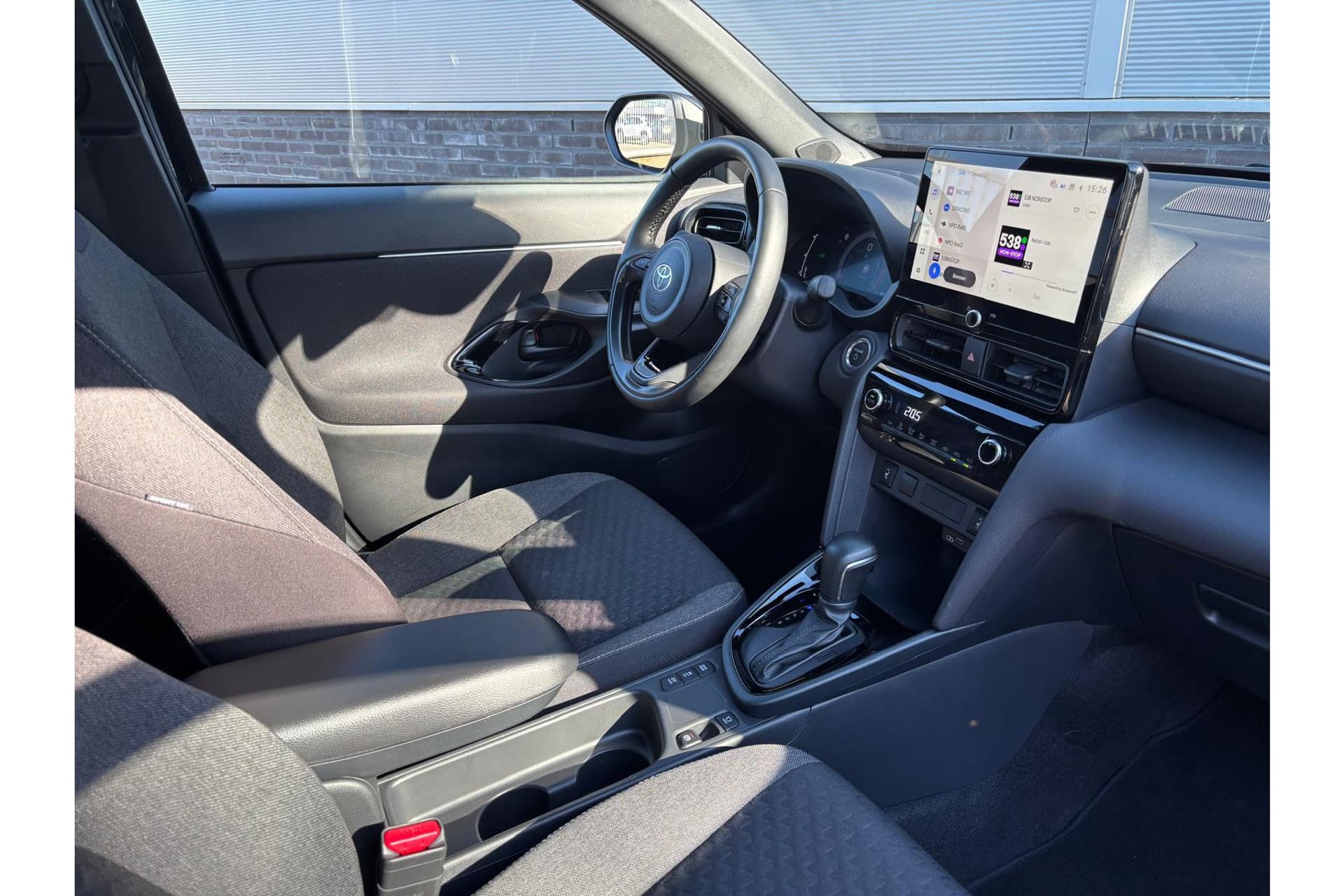 Toyota Yaris Cross 1.5 Hybrid 115 Dynamic thumbnail 16