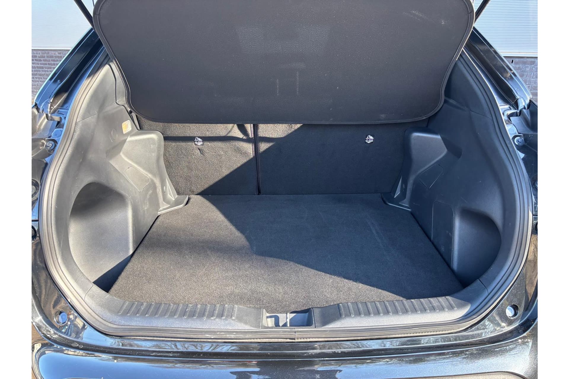 Toyota Yaris Cross 1.5 Hybrid 115 Dynamic thumbnail 7