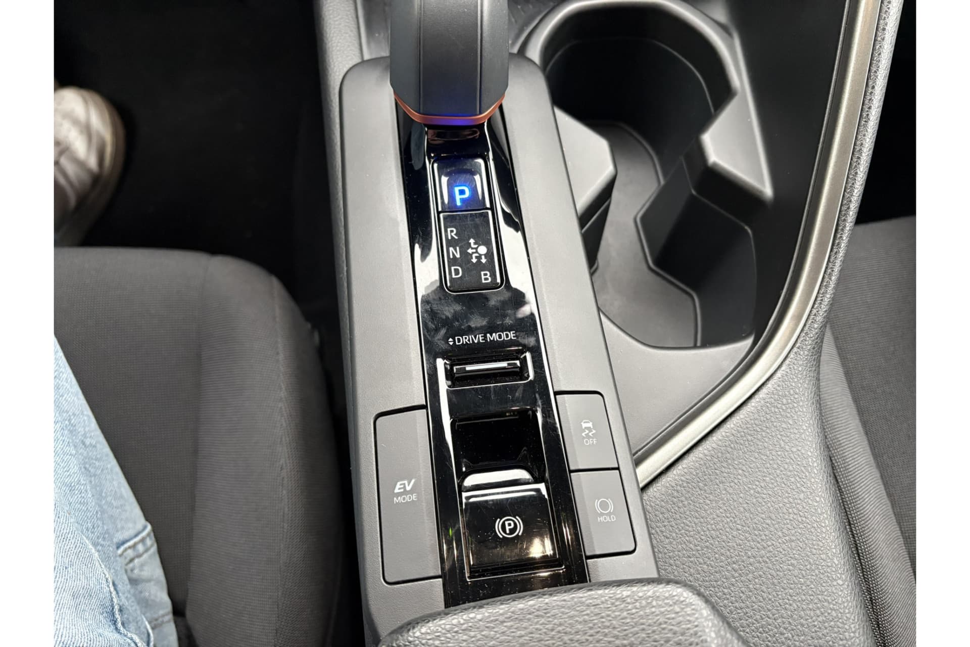 Toyota C-HR 1.8 Hybrid 140 Dynamic thumbnail 11