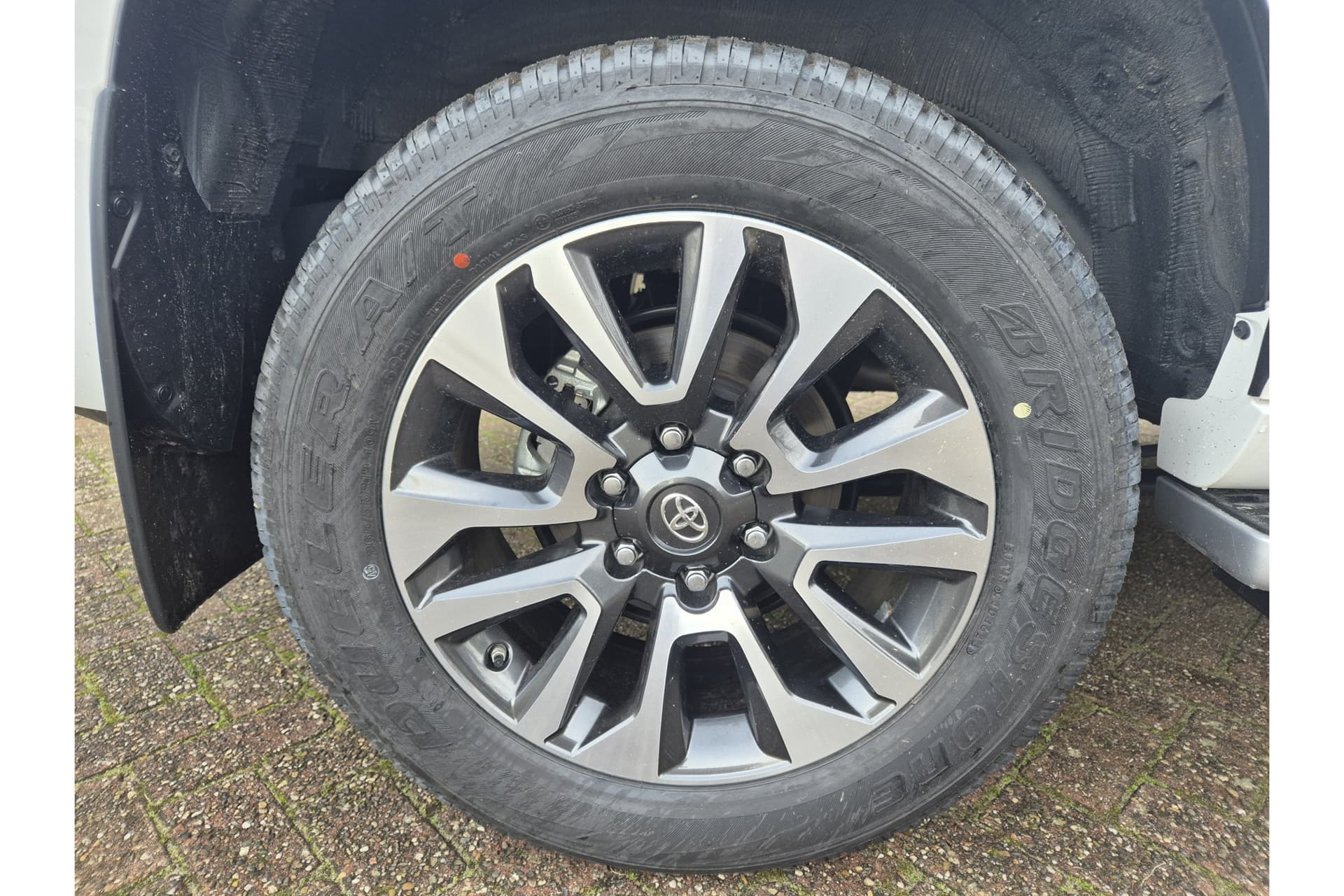 Toyota Land Cruiser 2.8 D-4D-F Professional Window Van thumbnail 15