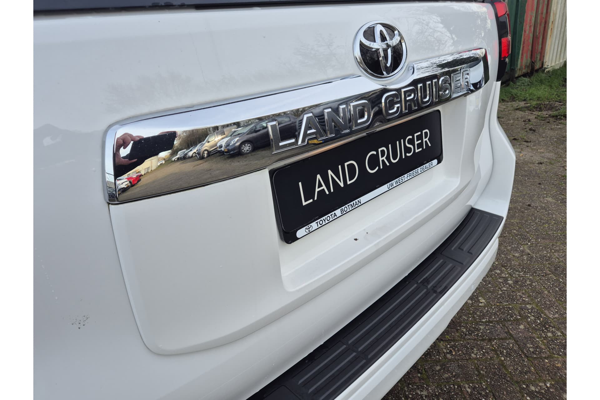 Toyota Land Cruiser 2.8 D-4D-F Professional Window Van thumbnail 18