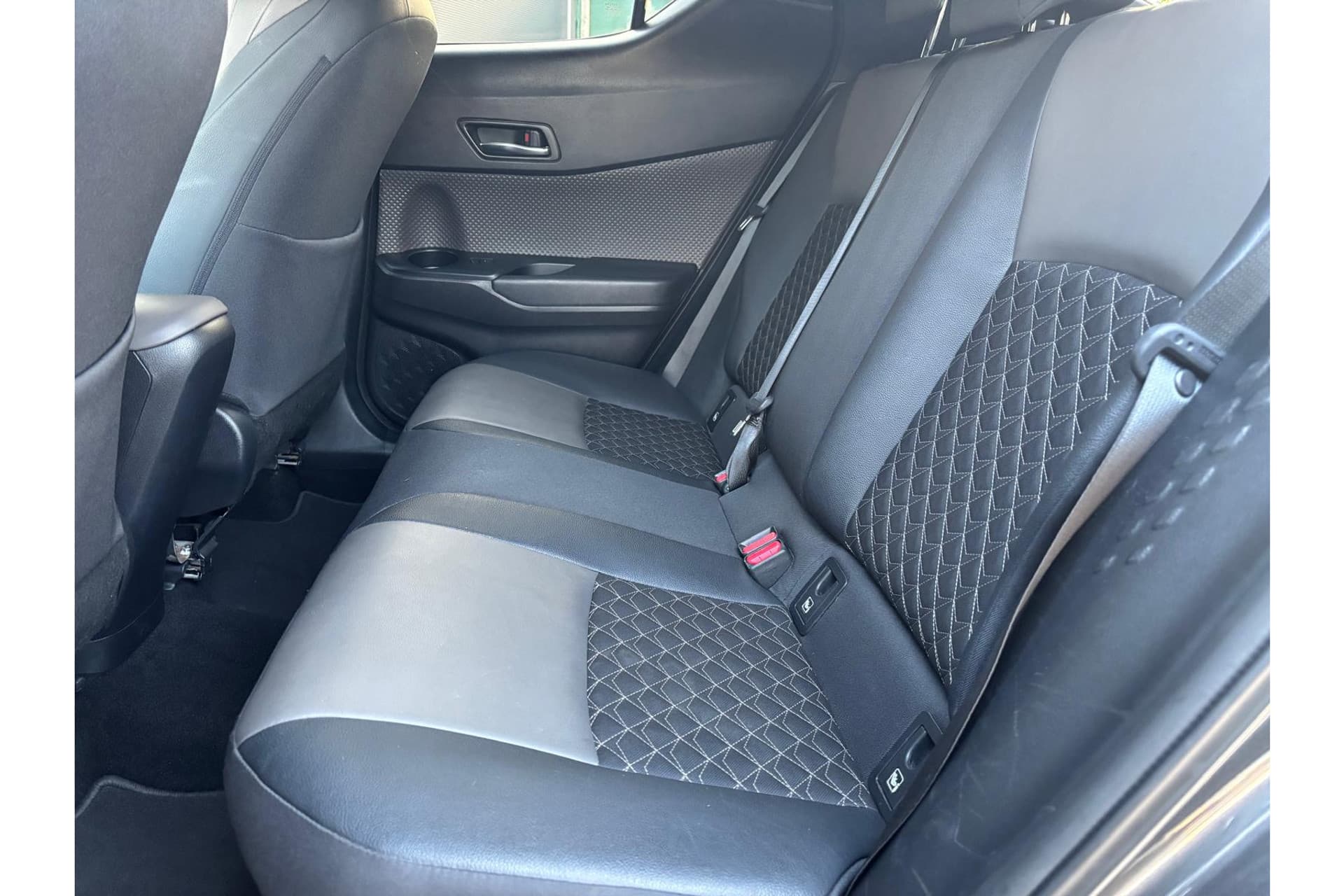 Toyota C-HR 1.8 Hybrid Executive Limited Zeer Compleet ! thumbnail 11