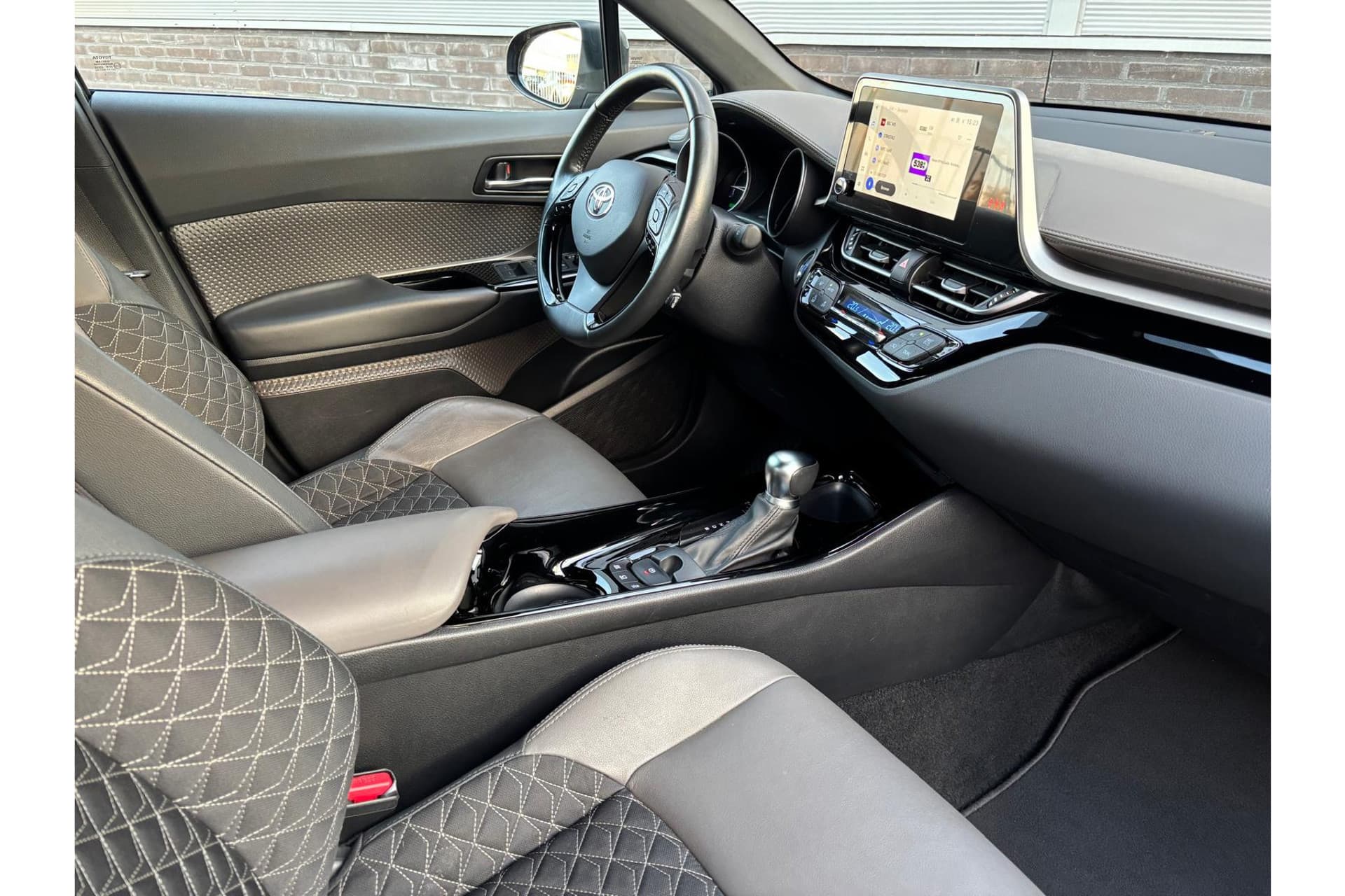 Toyota C-HR 1.8 Hybrid Executive Limited Zeer Compleet ! thumbnail 15