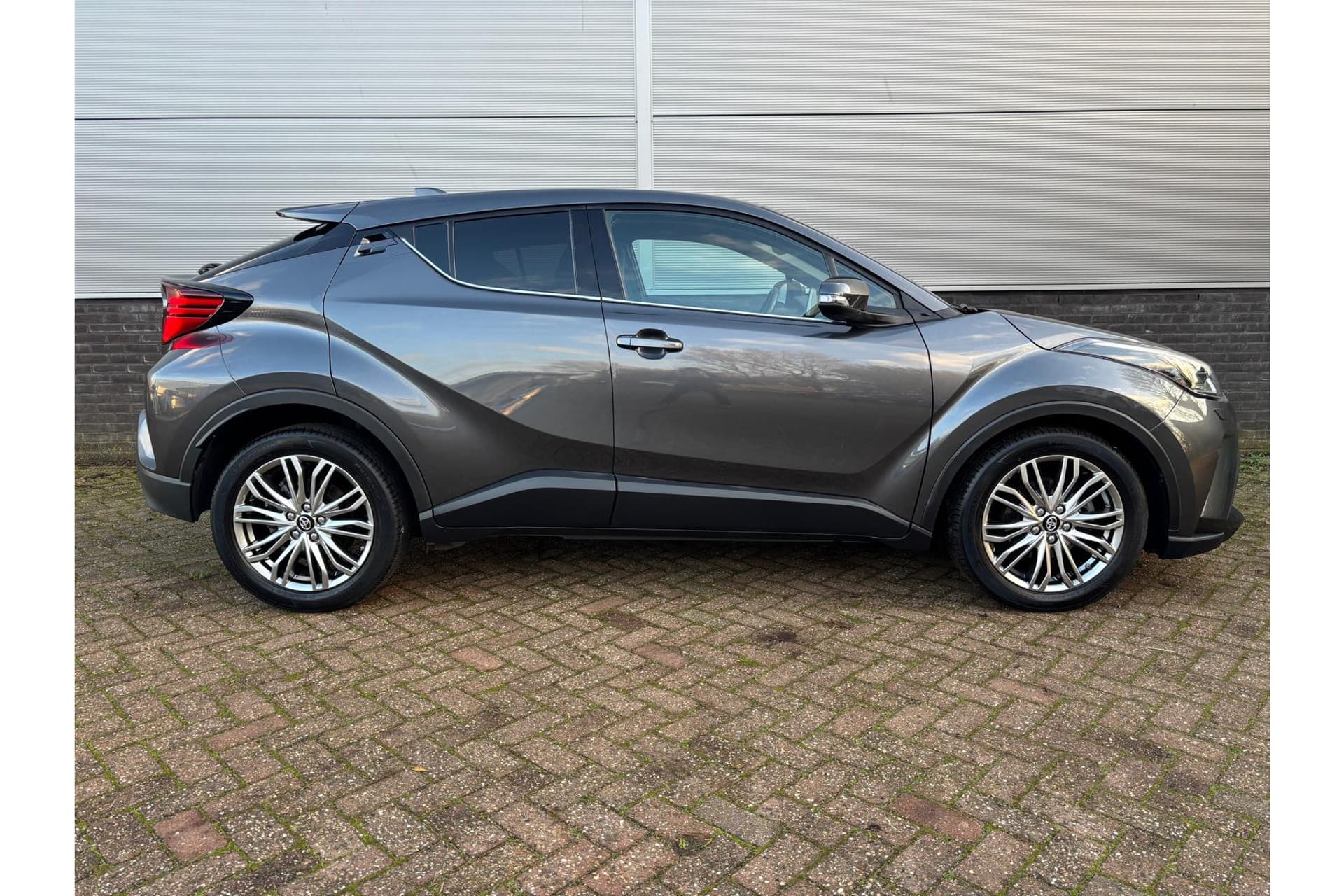 Toyota C-HR 1.8 Hybrid Executive Limited Zeer Compleet ! thumbnail 17
