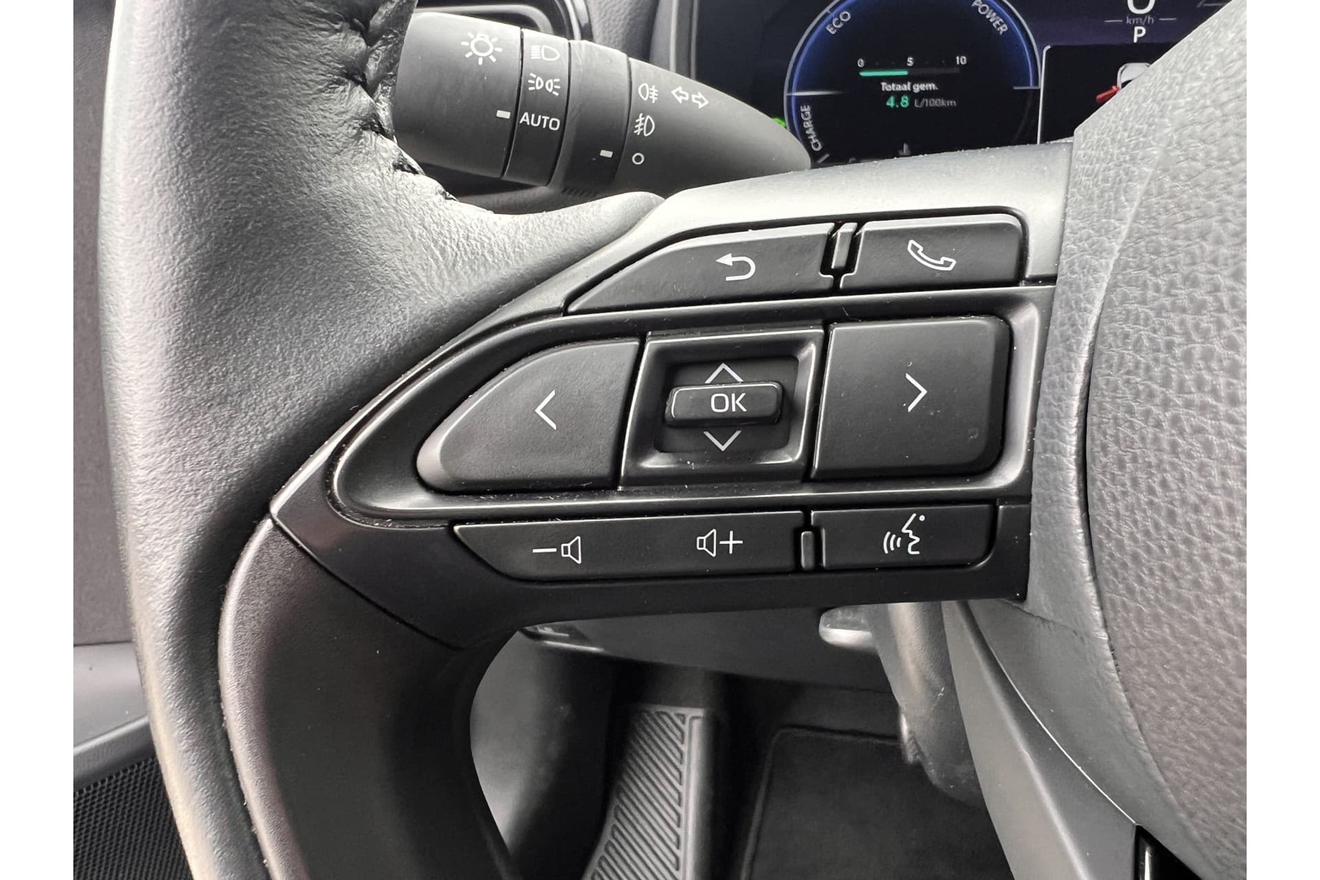 Toyota Yaris 1.5 Hybrid 130 Executive Automaat thumbnail 6