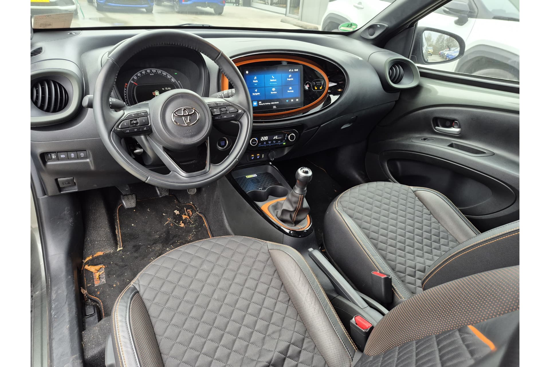 Toyota Aygo X 1.0 Vvt-I Mt Limited thumbnail 2