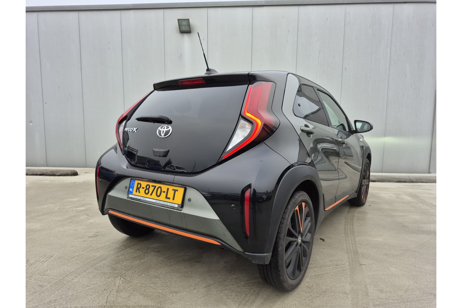 Toyota Aygo X 1.0 Vvt-I Mt Limited thumbnail 3