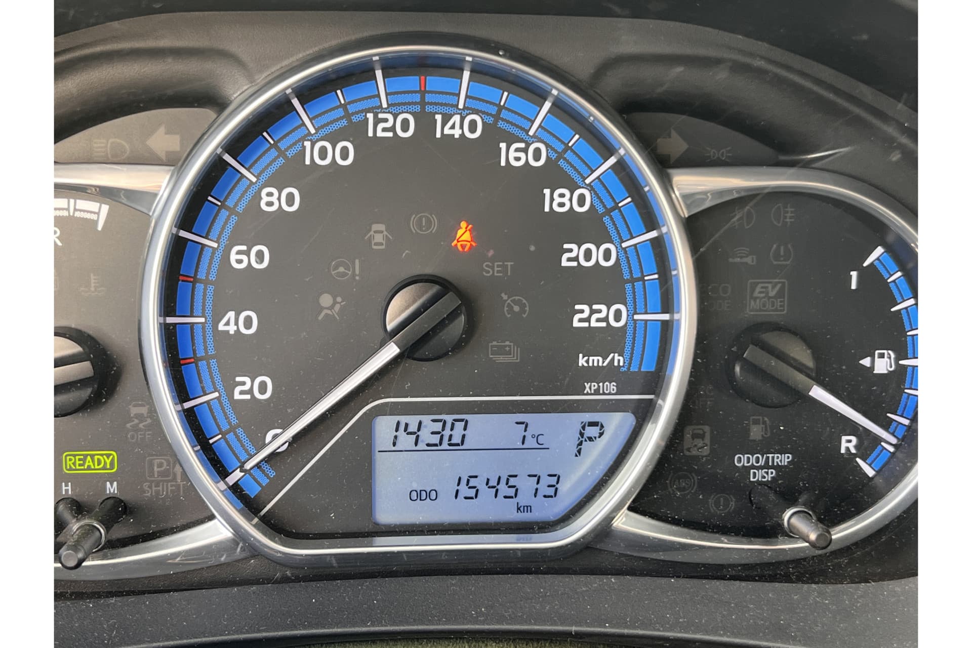 Toyota Yaris 1.5 Hybrid Dynamic thumbnail 2