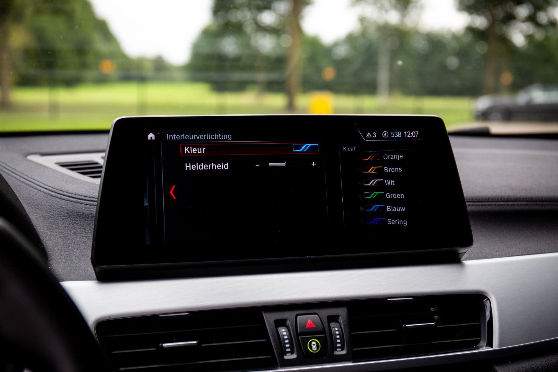 BMW X2 sDrive20i Business Edition , M-Sport, Panoramadak, Head-up display, BMW-Led thumbnail 21