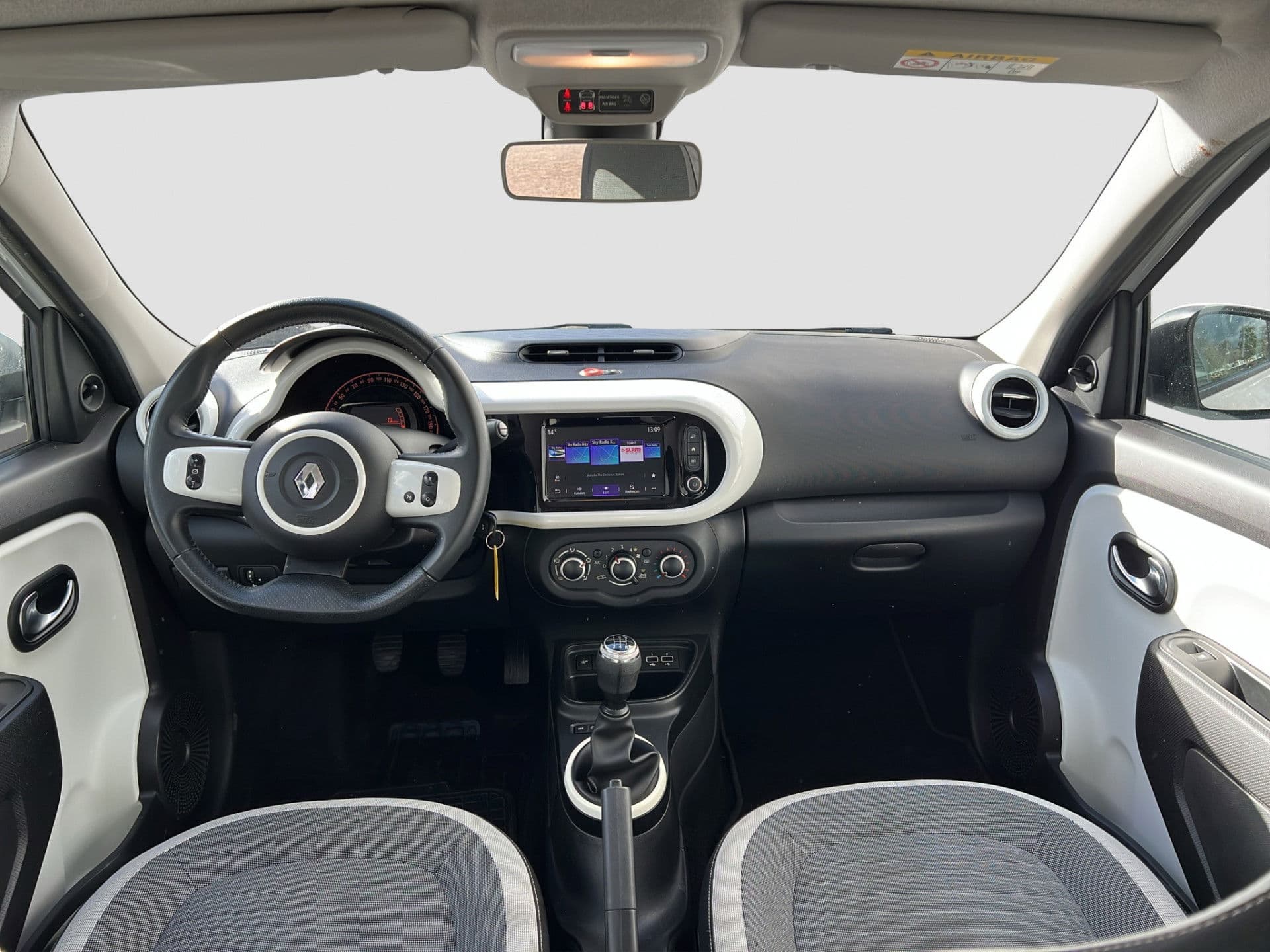 Renault Twingo 1.0 SCe Collection | Bluetooth | Cruise thumbnail 15