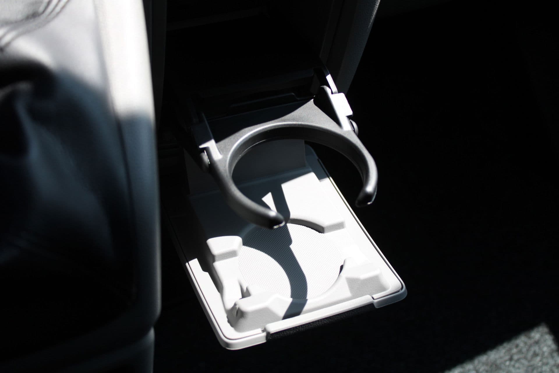 Ford Transit Custom 320 2.0 TDCI L2H1 Trend DC 136pk - Carplay - Android - Camera - Trekhaak - LED koplampen - Stoelverwarming - Draadloos laden - Rijklaar thumbnail 34