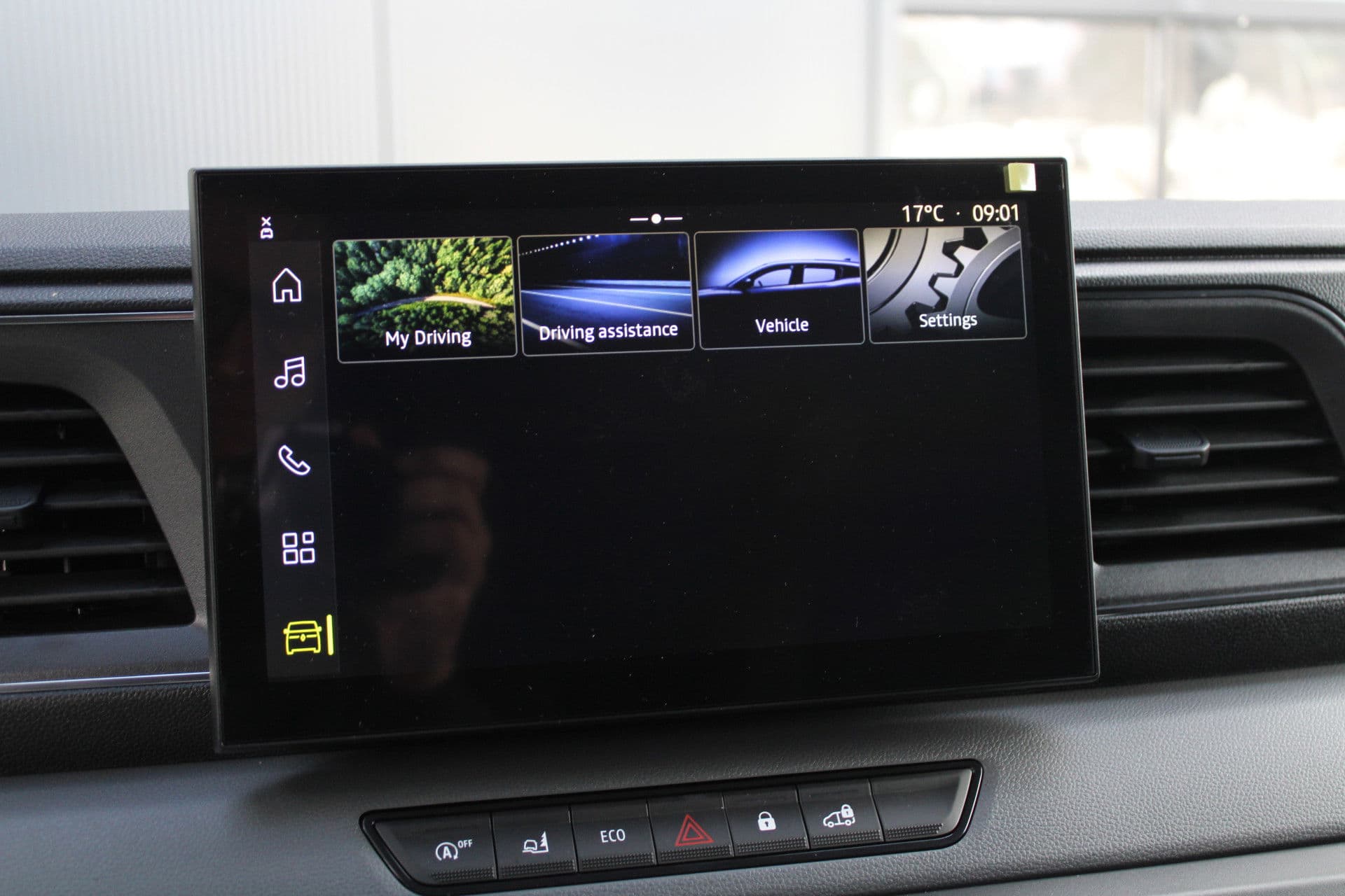 Renault Master T35 2.0 dCi 170pk L2H2 Extra - 2x Schuifdeur - Navigatie - Blind Spot - Camera - Stoelverwarming - Verwarmde voorruit - Rijklaar thumbnail 28