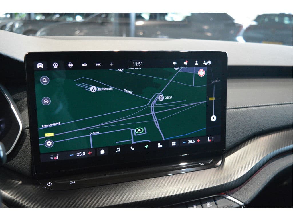 Škoda Octavia Combi 2.0 TDI Sportline navi camera led trekhaak 150 pk !! thumbnail 21