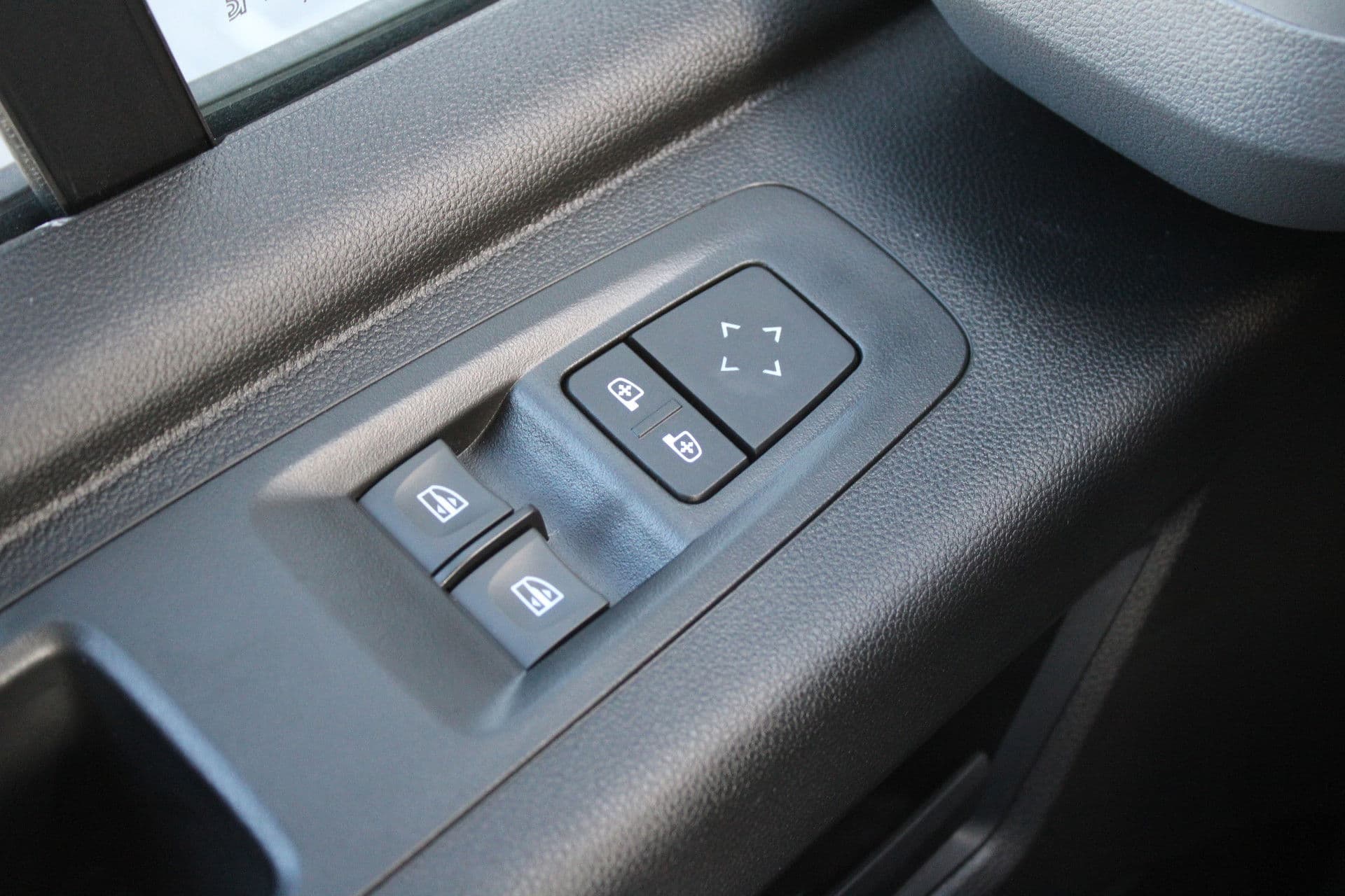 Renault Master T35 2.0 dCi 170pk L2H2 Extra - 2x Schuifdeur - Navigatie - Blind Spot - Camera - Stoelverwarming - Verwarmde voorruit - Rijklaar thumbnail 10