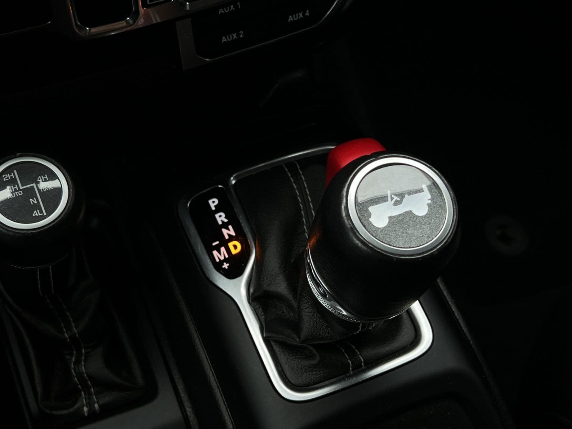 Jeep Wrangler Unlimited 4xe 380 Sahara | Camera | Alpine | LED bar | Stuur verwarming | thumbnail 28