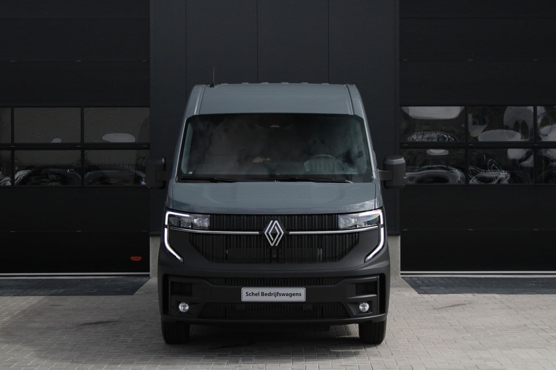 Renault Master T35 2.0 dCi 170pk L2H2 Extra - Navigatie - Camera - 270 gr deuren - Parkeersensoren - Draadloos laden - Rijklaar thumbnail 2