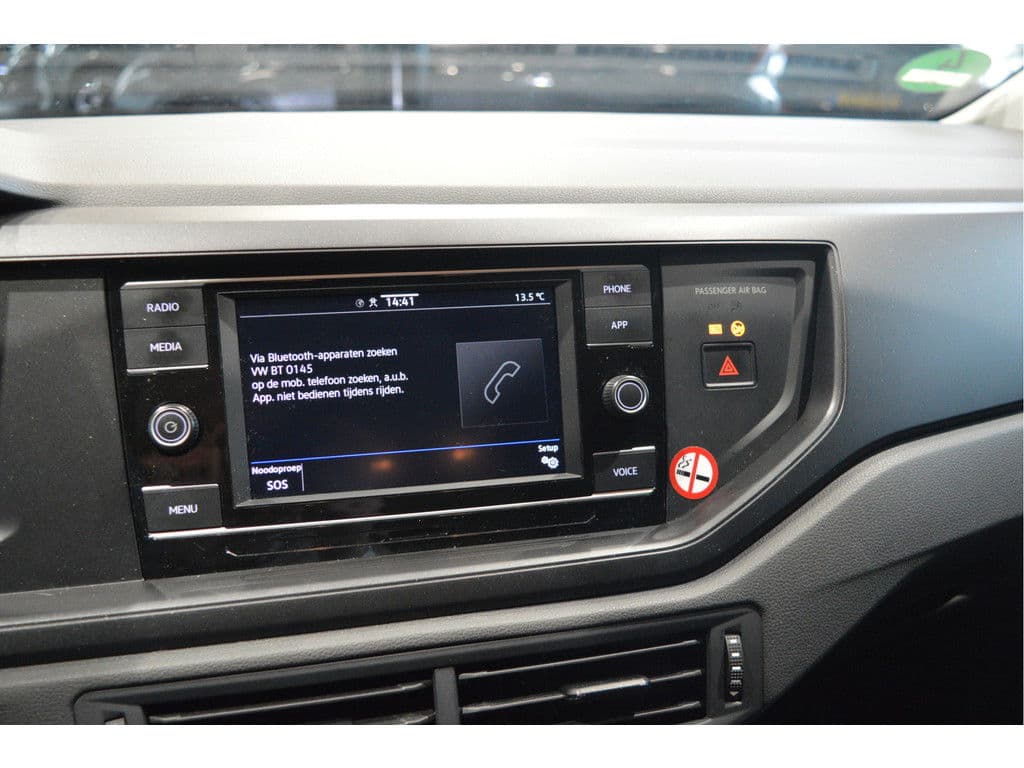 Volkswagen Polo 1.0 TSI carplay led cruise airco lichtmetaal 95 pk !! thumbnail 17