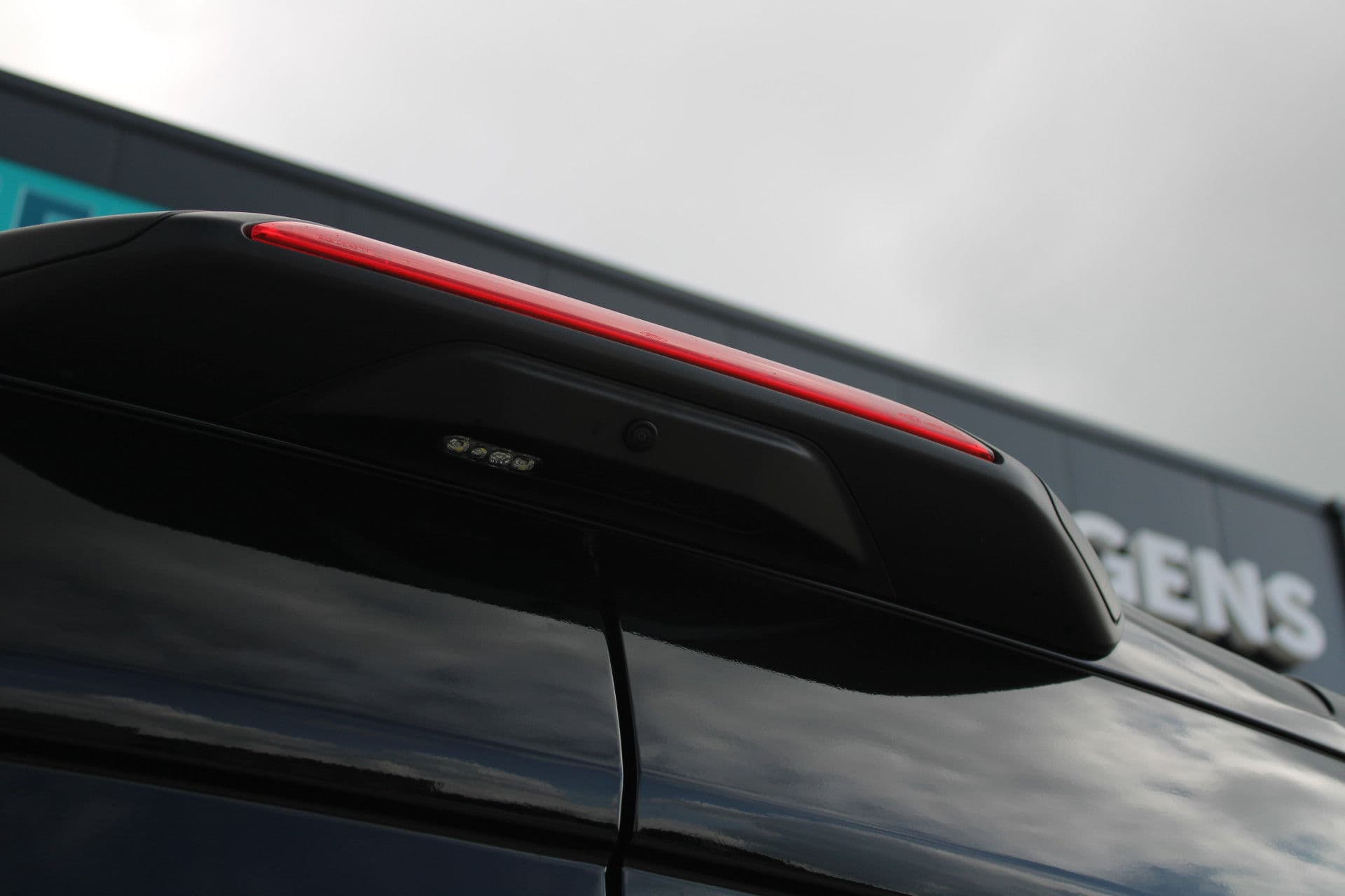 Ford Transit 350 2.0 TDCI L2H2 Limited 165pk - Adaptive Cruise - Xenon - Navi - Blind Spot - 360 camera - Rijklaar thumbnail 30