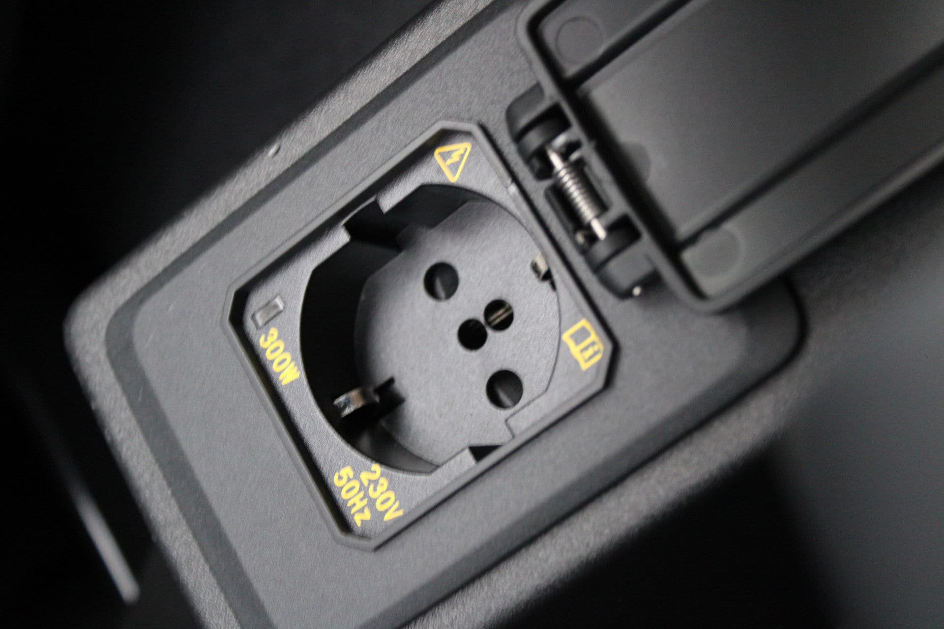 Volkswagen Caddy Cargo 2.0 TDI 122pk DSG7 - Carplay - Adaptive Cruise - Navigatie - Dig. cockpit - LED koplampen - Ergocomfort stoel - Stoelverwarming - Rijklaar thumbnail 26