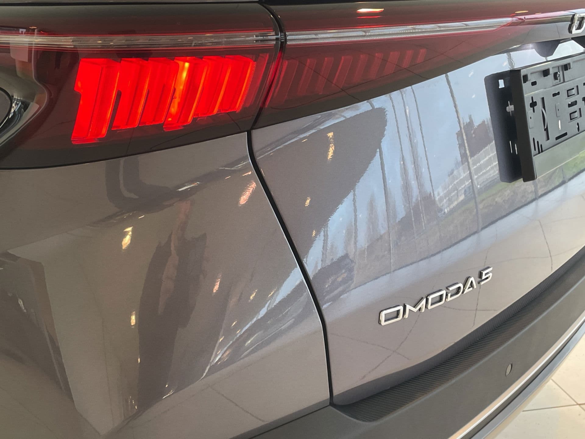 Omoda 5 1.6 T-GDi SHS-H Premium | 1000km range | Pano/schuifdak | 360 Camera! thumbnail 26