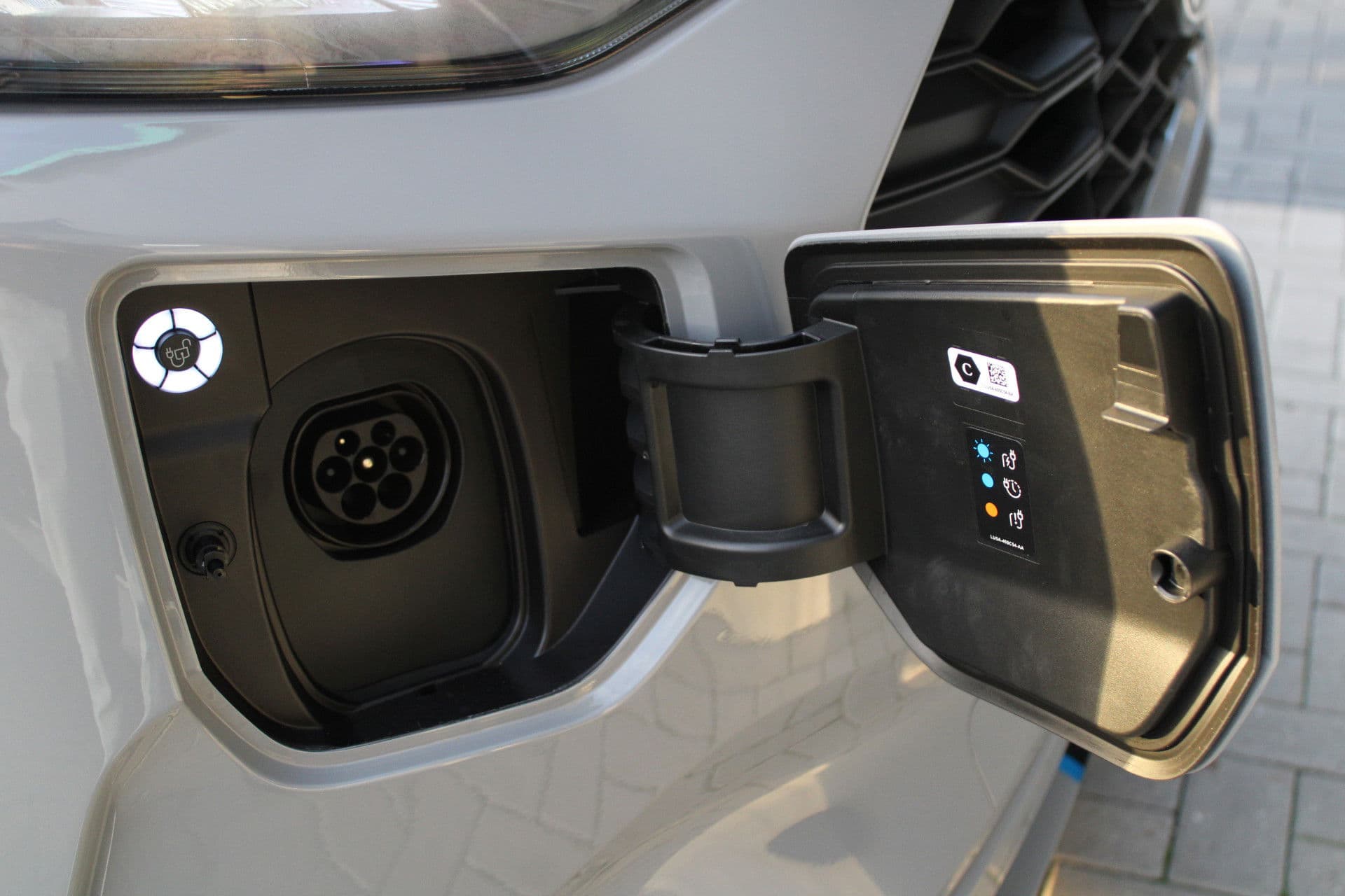 Ford Transit Custom 320 2.5 PHEV L1H1 Sport DC 232pk - 2x Schuif - 360 Camera - ACC - Keyless - Stoel/Stuurverwarming - Blindspot - Incl BPM - Rijklaar thumbnail 39