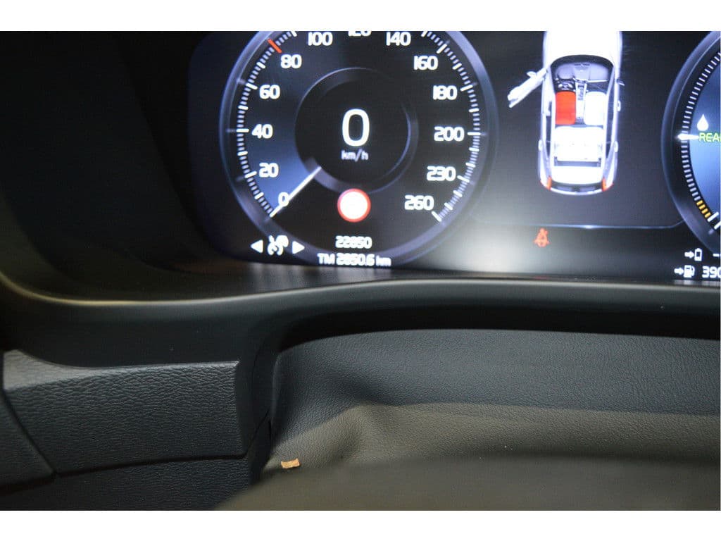 Volvo XC40 1.5 T5 Plug-in hybrid Ultimate Dark pano camera 20 inch !! thumbnail 17