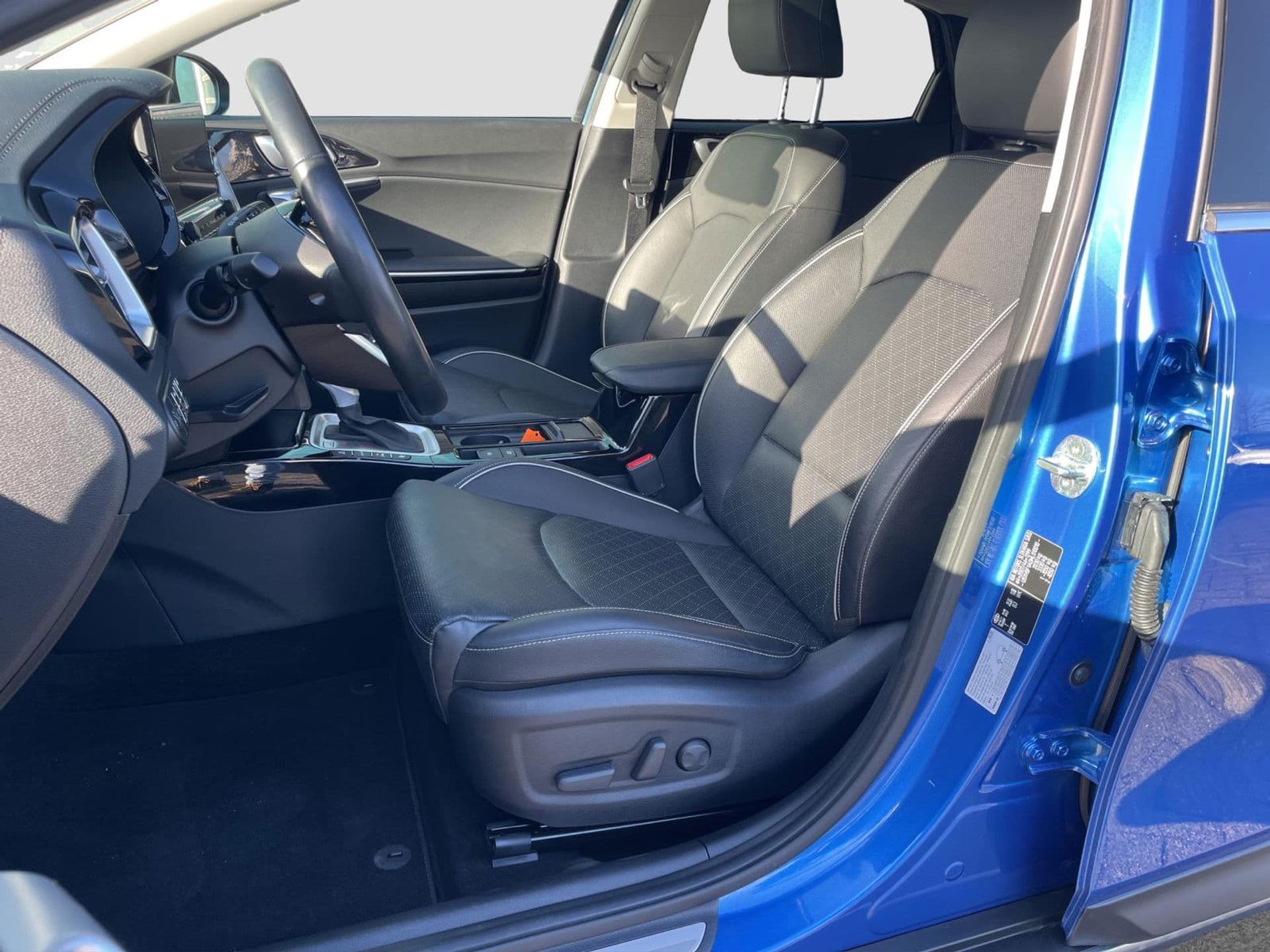 Kia Xceed 1.6 GDi PHEV ExecutiveLine | Pano | Leder | Stoel vent. | Dealer onderhouden thumbnail 10