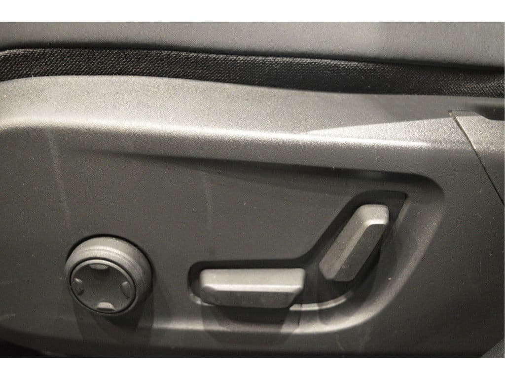 Volvo XC40 1.5 T5 Plug-in hybrid Ultimate Dark pano camera 20 inch !! thumbnail 16