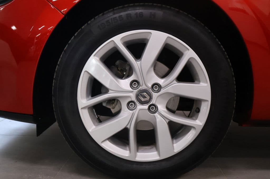 Renault Clio Estate 0.9 TCe Limited | Navi | PDC! thumbnail 5