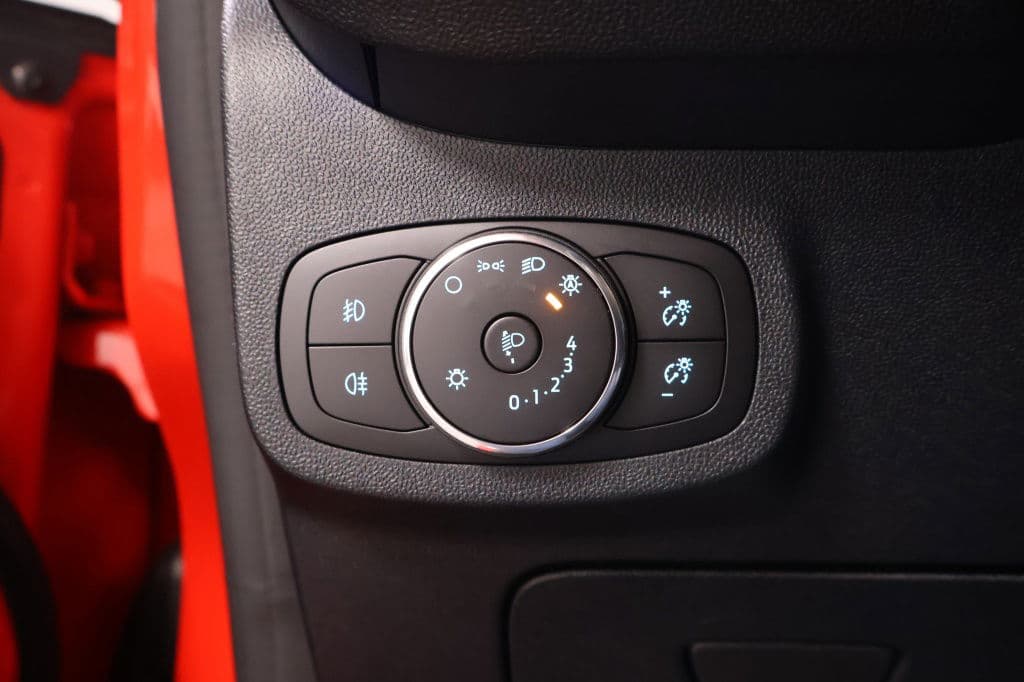 Ford Fiesta 1.0 EcoBoost Hybrid Titanium thumbnail 14