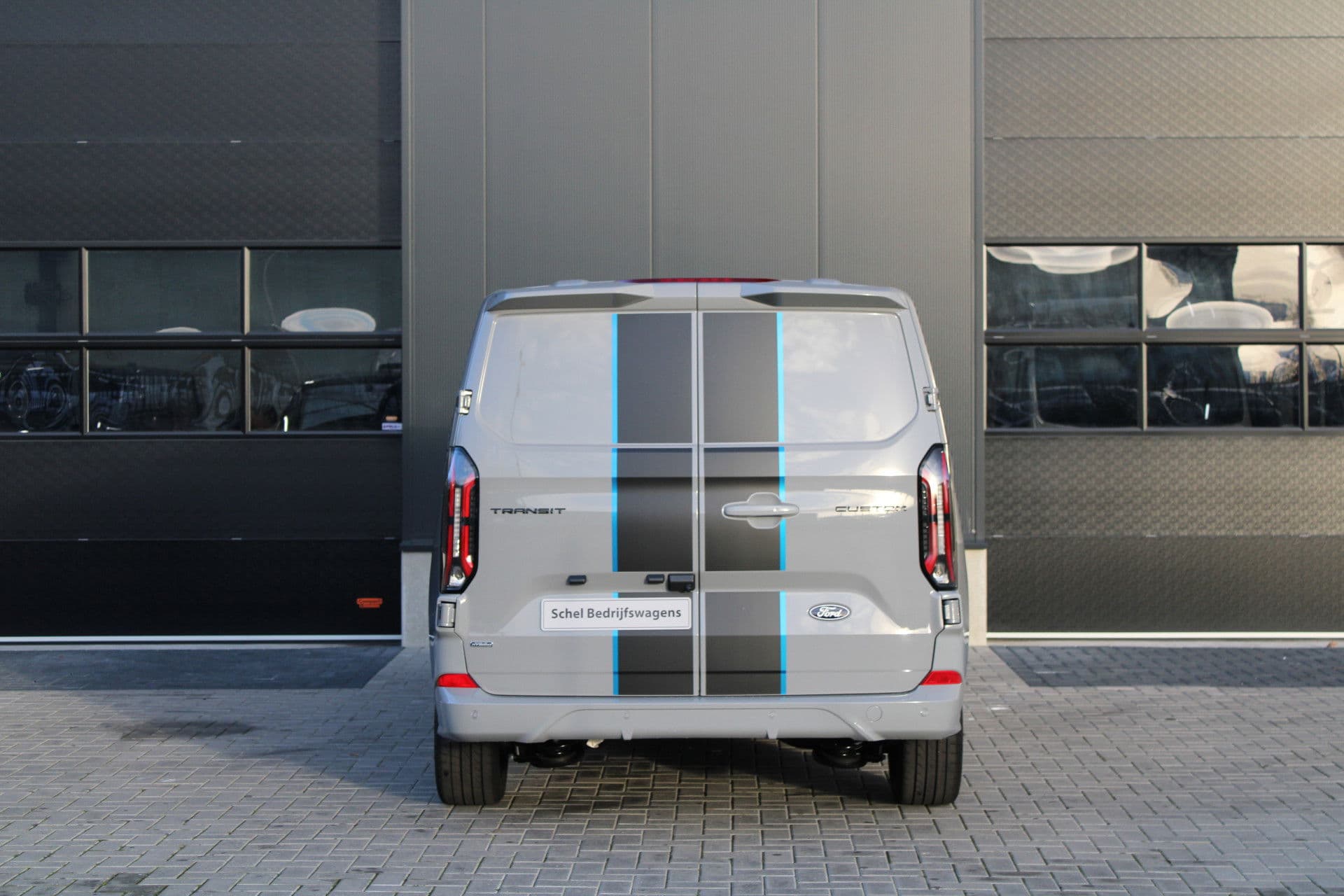 Ford Transit Custom 320 2.5 PHEV L1H1 Sport DC 232pk - 2x Schuif - 360 Camera - ACC - Keyless - Stoel/Stuurverwarming - Blindspot - Incl BPM - Rijklaar thumbnail 7