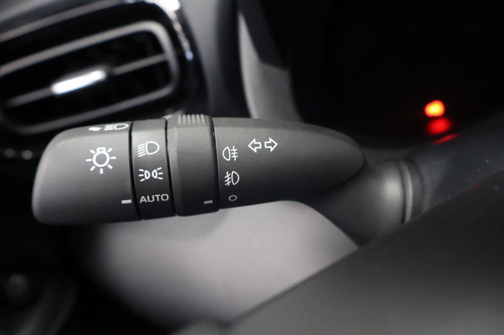 Toyota Yaris 1.5 Hybride 115 Dynamic | Comfort Pack | €3.000 korting thumbnail 12