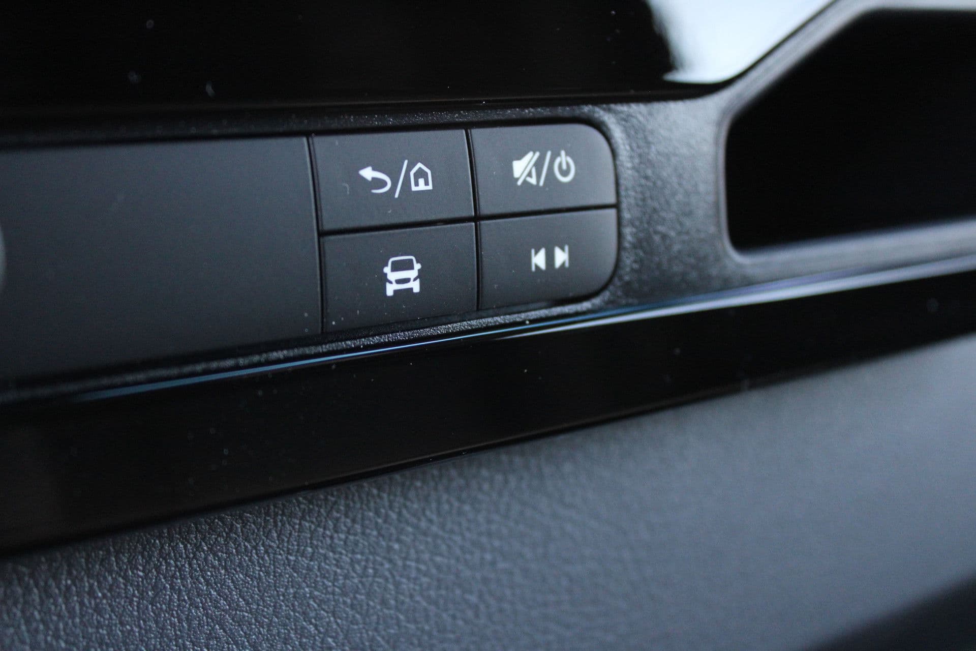 Mercedes-Benz Sprinter 317CDI L2H2 Select - LED - Mbux 10 - 3.5t Trekhaak - Geveerde Stoel - Betimmering - Camera - Carplay - Blind spot - Cruise - Rijklaar thumbnail 31