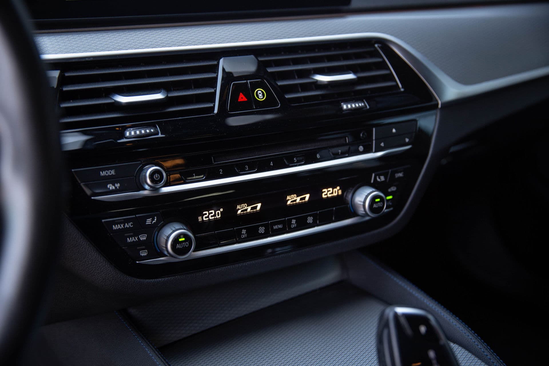 BMW 5 Serie Touring 520d Executive, , M-sport, Trekhaak, Navigatie, BMW Display Key, Origineel Nederlands thumbnail 24