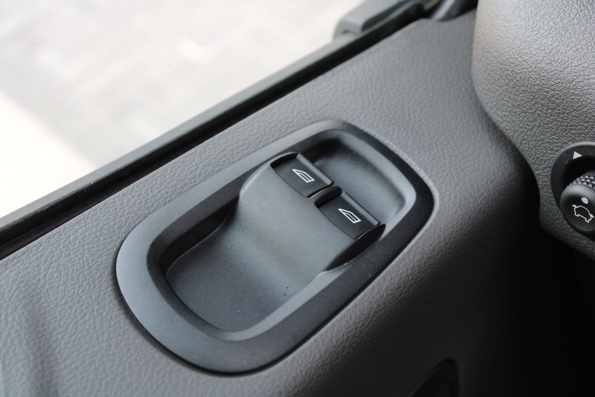 Ford Transit 350 2.0 TDCI L2H2 Trend 165pk - Facelift - 2x Schuifdeur - Adaptive Cruise - Navigatie - Blind Spot - 360 Camera - Stoel - Stuurverwarming - Rijklaar thumbnail 13